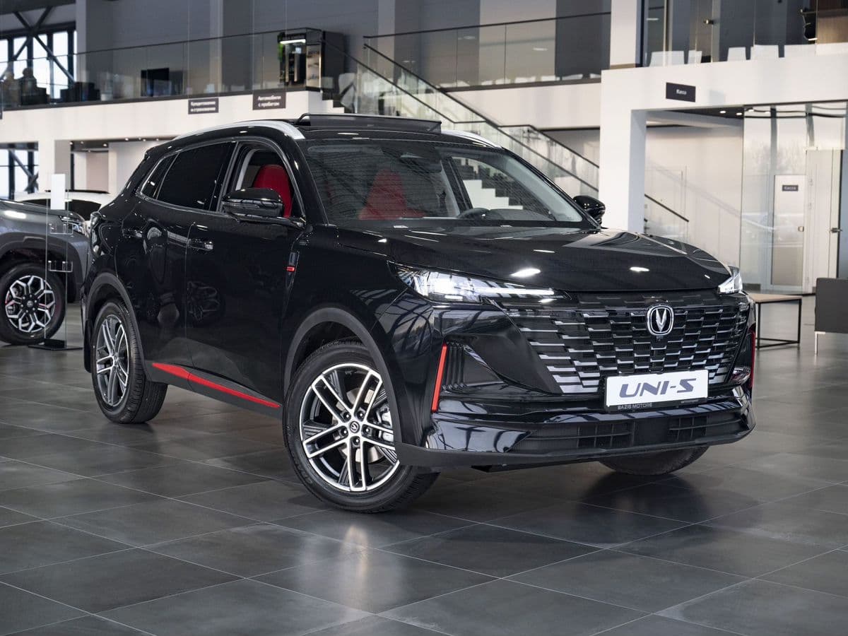 Фотография автомобиля Changan UNI-S (CS55 Plus)