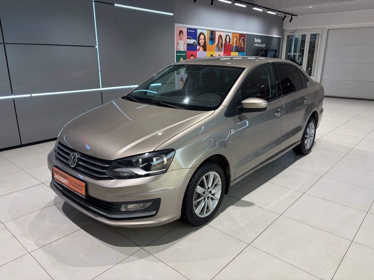 Фотография автомобиля Volkswagen Polo