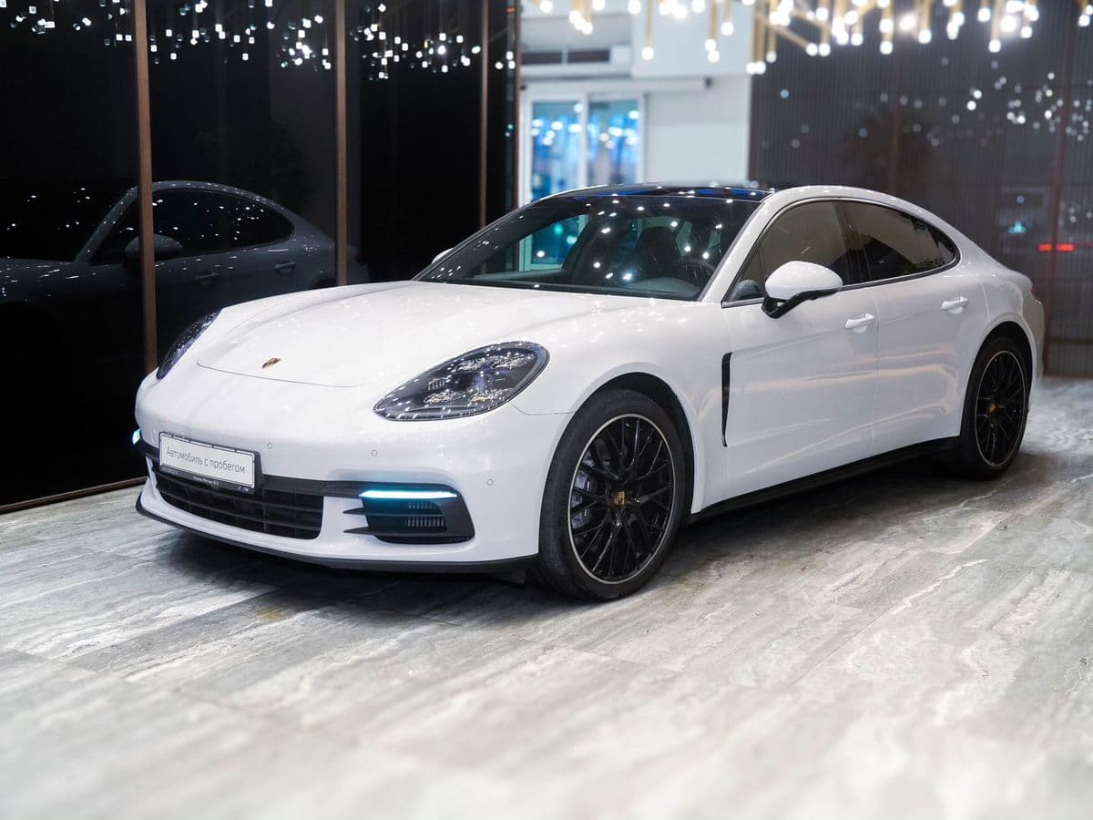 Фотография автомобиля Porsche Panamera