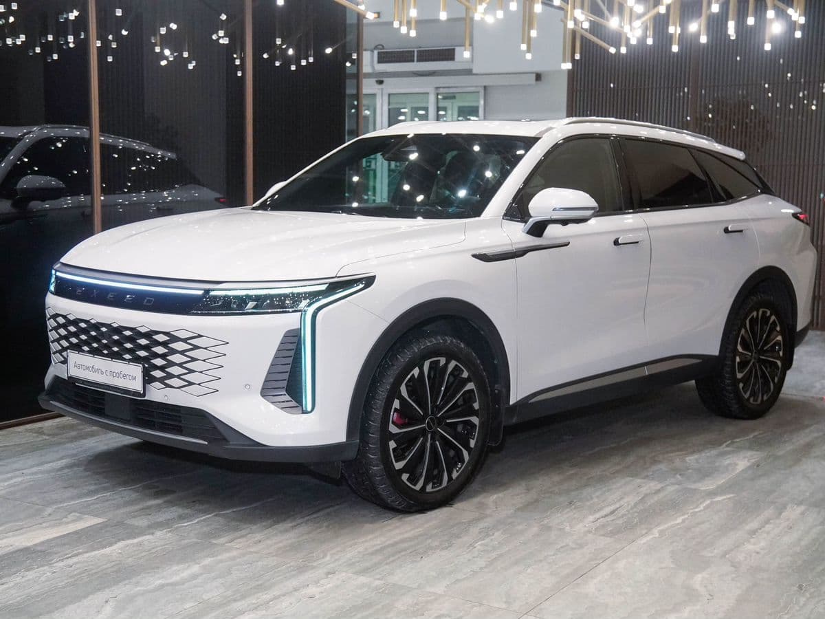 Фотография автомобиля EXEED RX