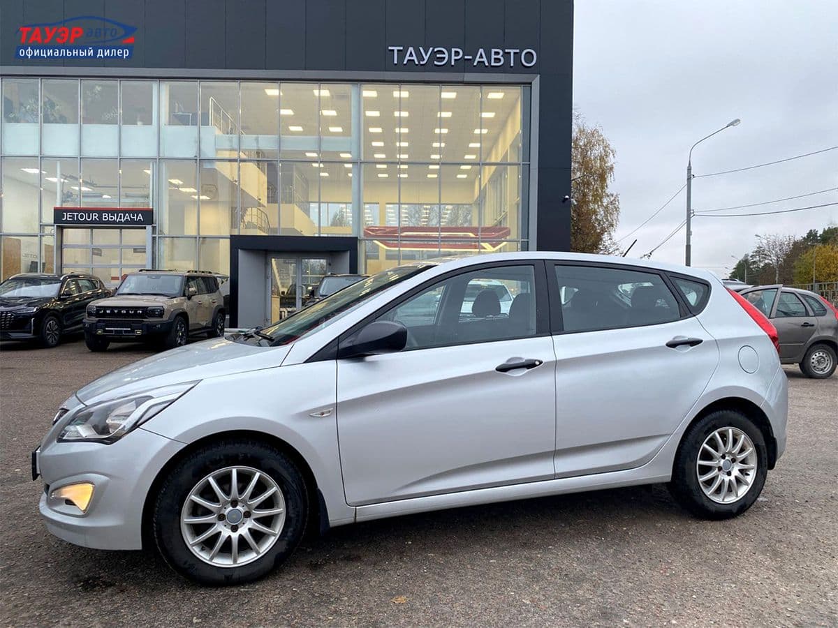 Фотография автомобиля Hyundai Solaris