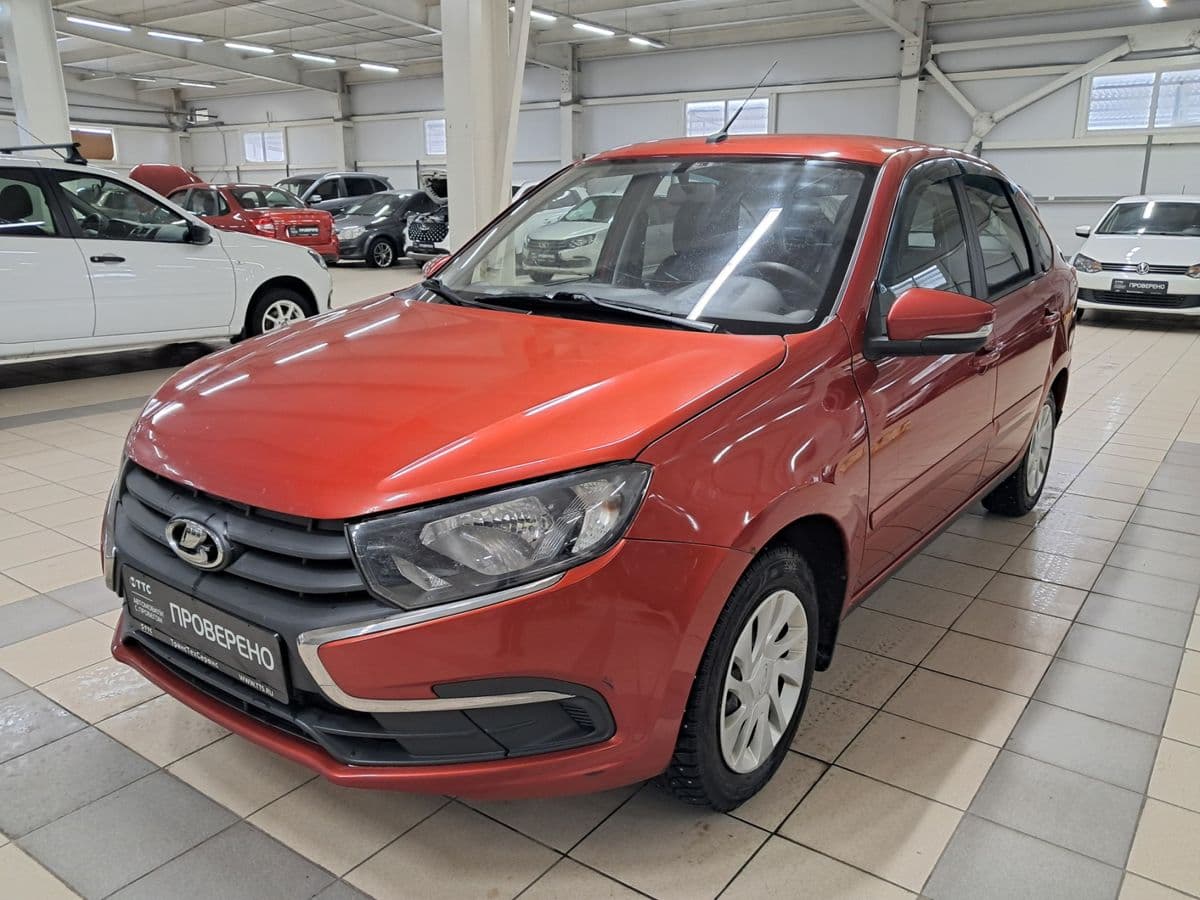 Фотография автомобиля Lada (ВАЗ) Granta
