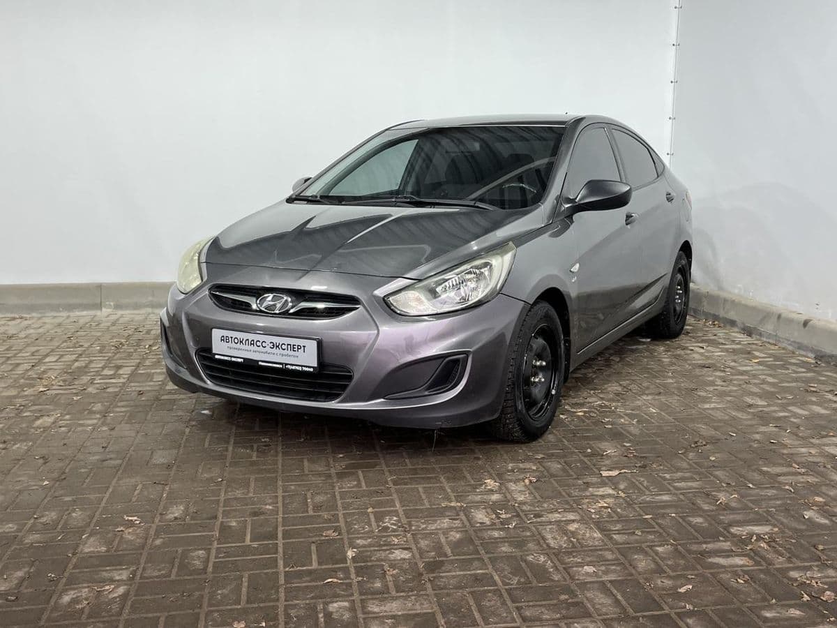 Фотография автомобиля Hyundai Solaris