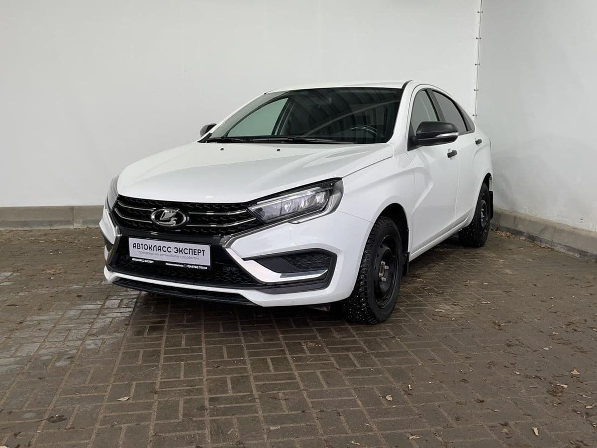 Фотография автомобиля Lada (ВАЗ) Vesta