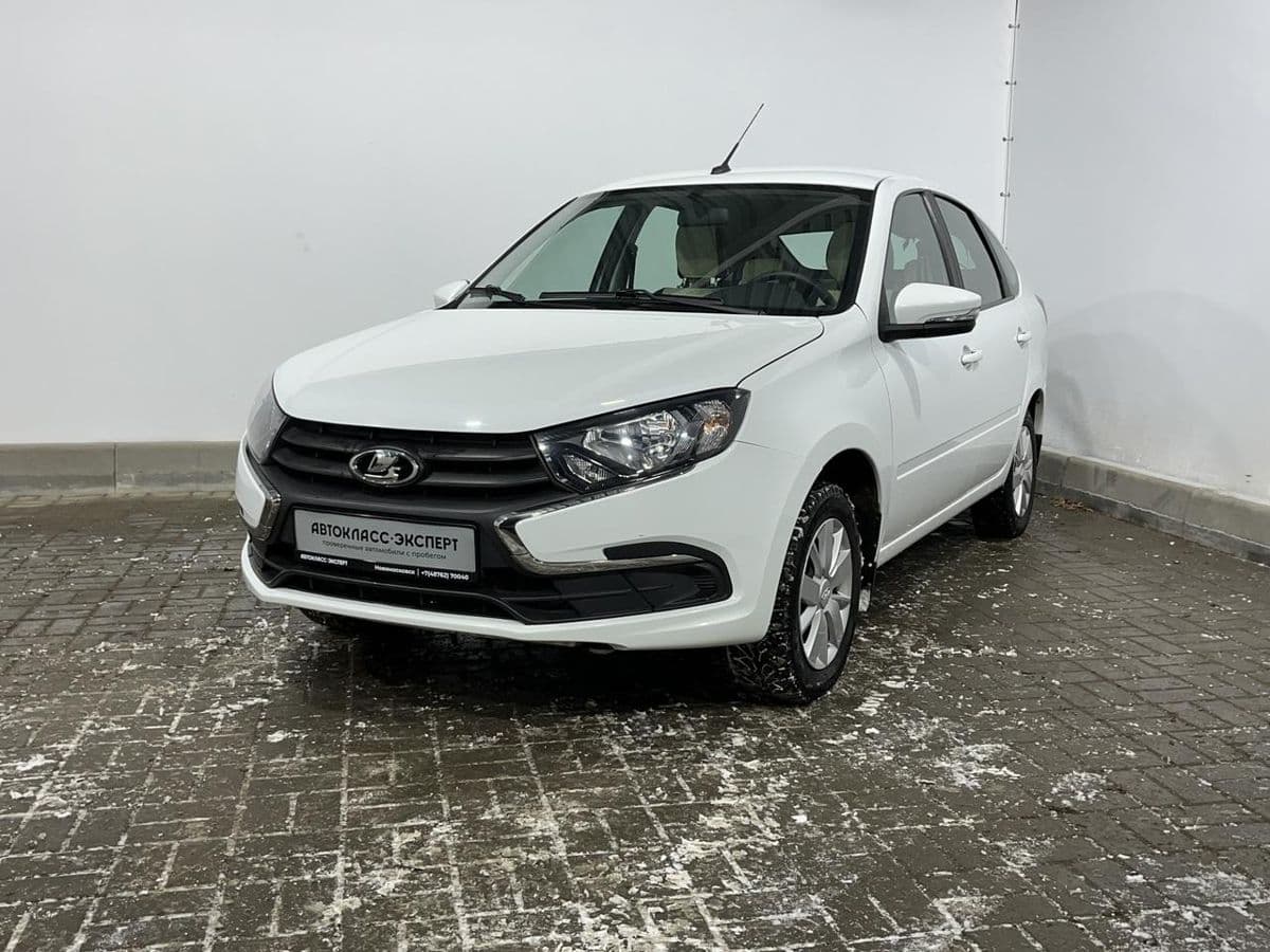 Фотография автомобиля Lada (ВАЗ) Granta