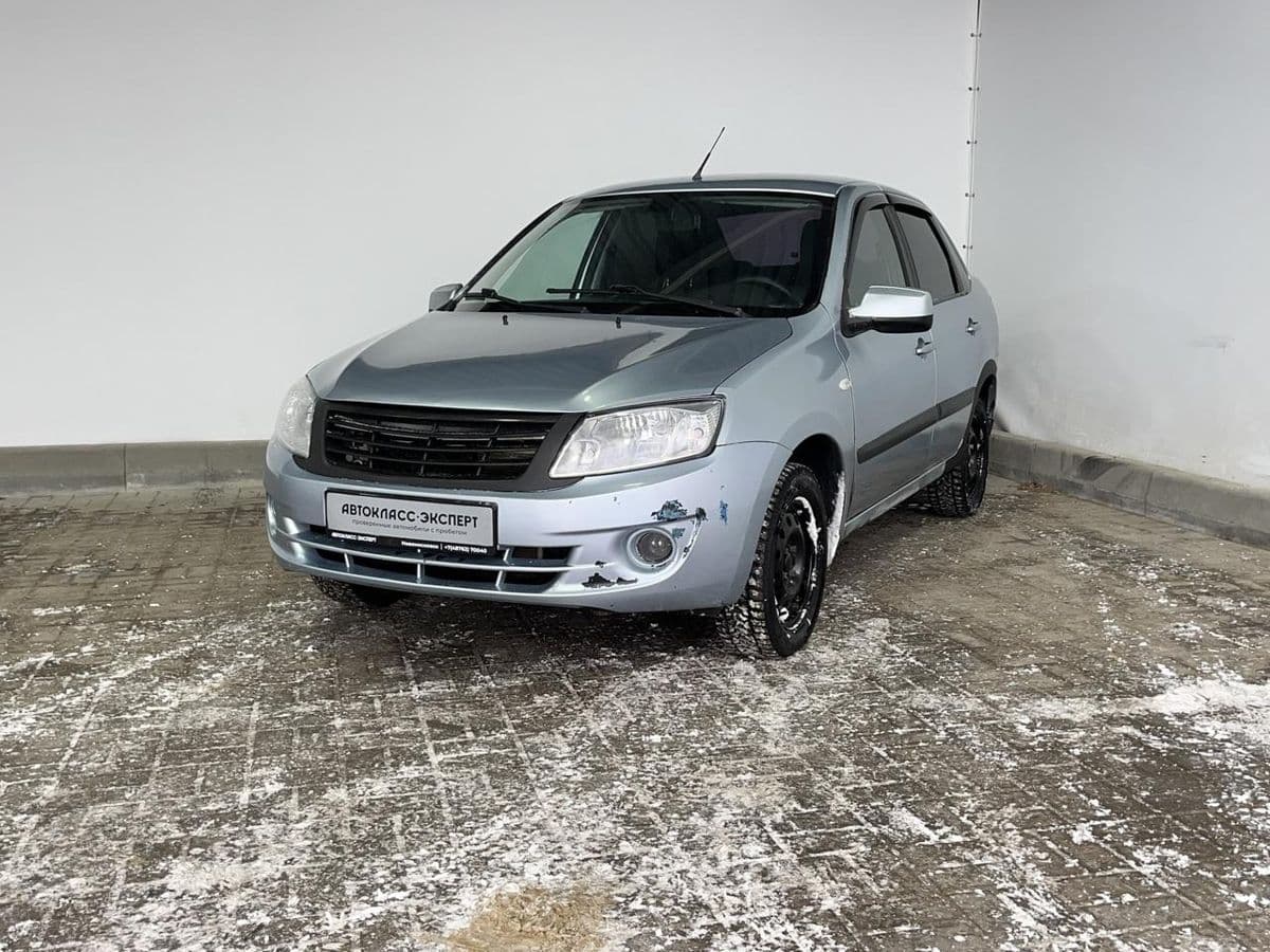 Фотография автомобиля Lada (ВАЗ) Granta