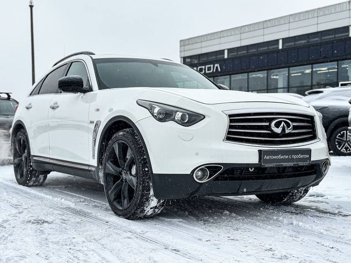 Фотография автомобиля Infiniti QX70