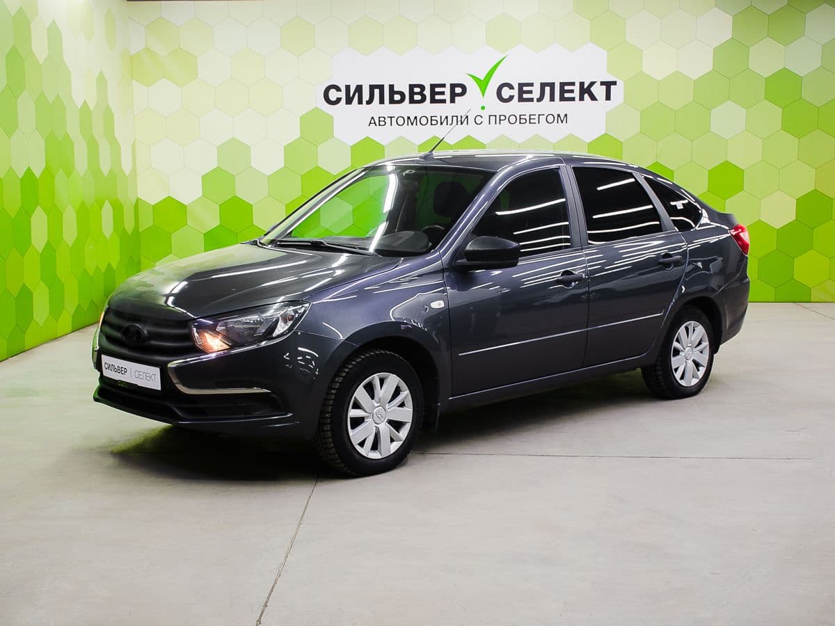 Фотография автомобиля Lada (ВАЗ) Granta