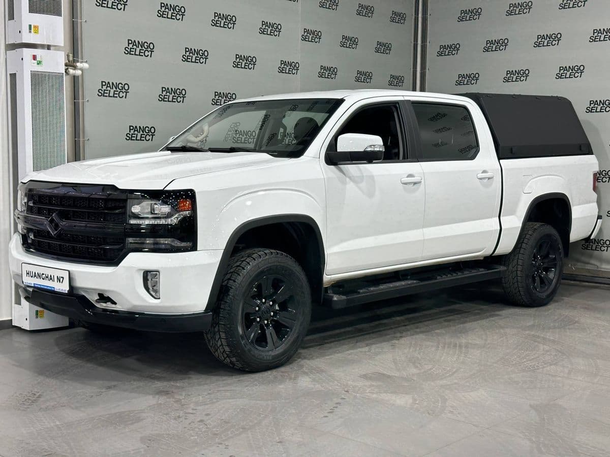 Фотография автомобиля HuangHai N7