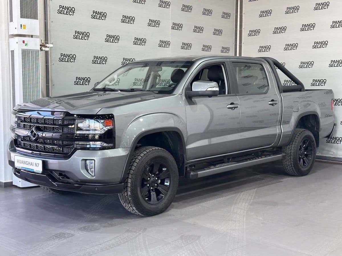 Фотография автомобиля HuangHai N7