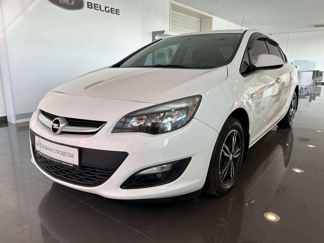 Фотография автомобиля Opel Astra
