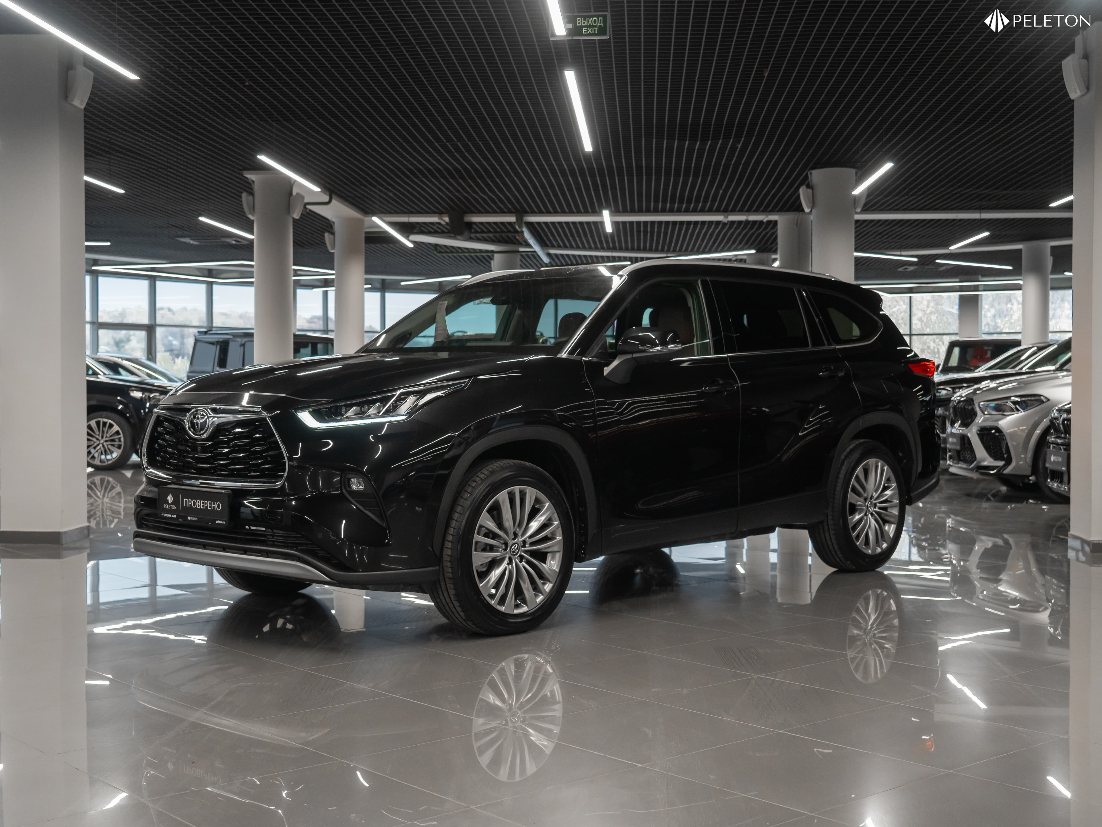 Фотография автомобиля Toyota Highlander