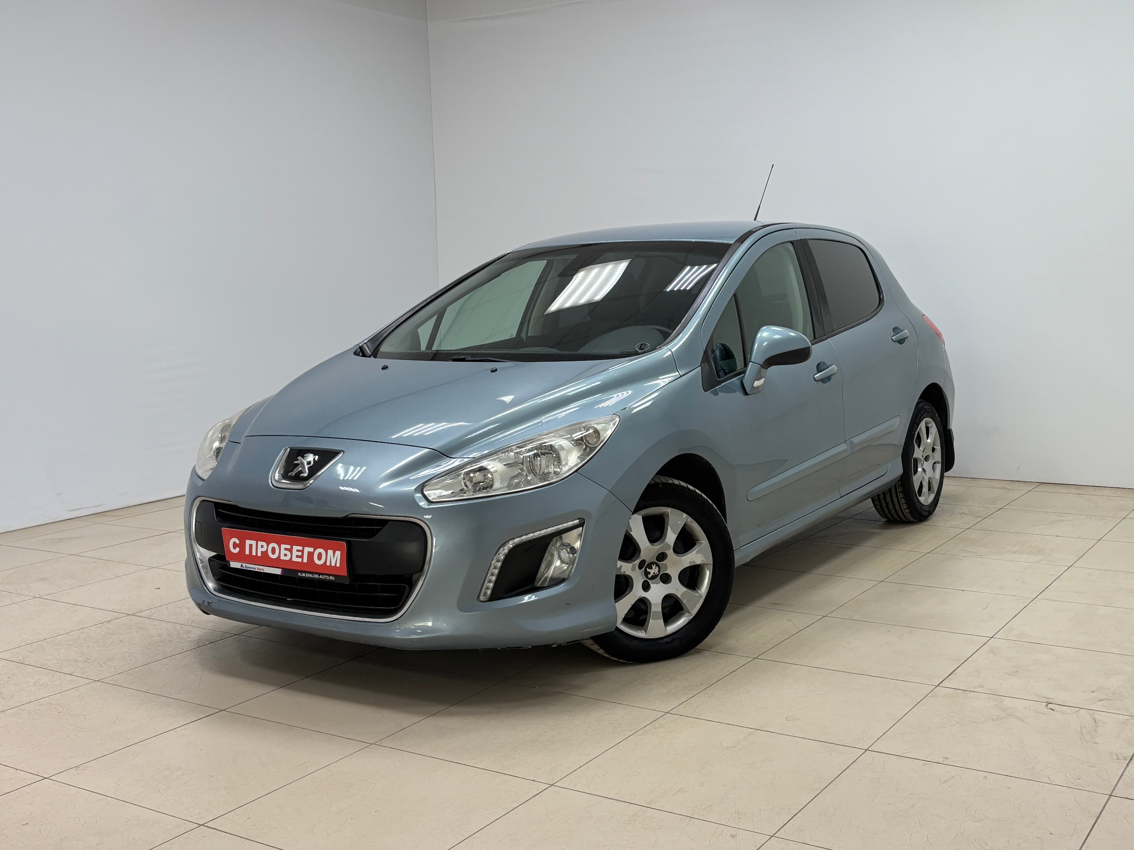 Фотография автомобиля Peugeot 308