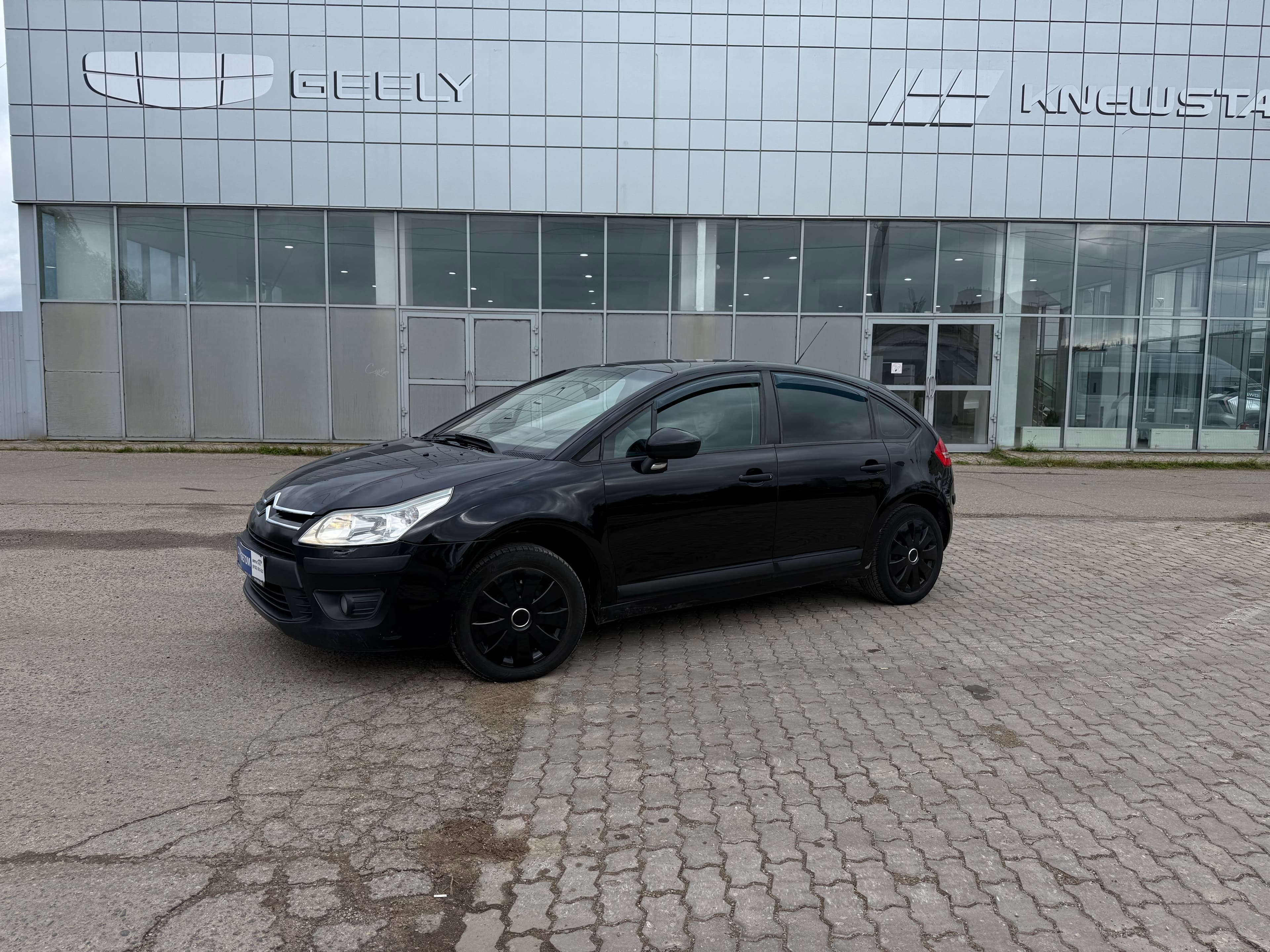 Фотография автомобиля Citroen C4