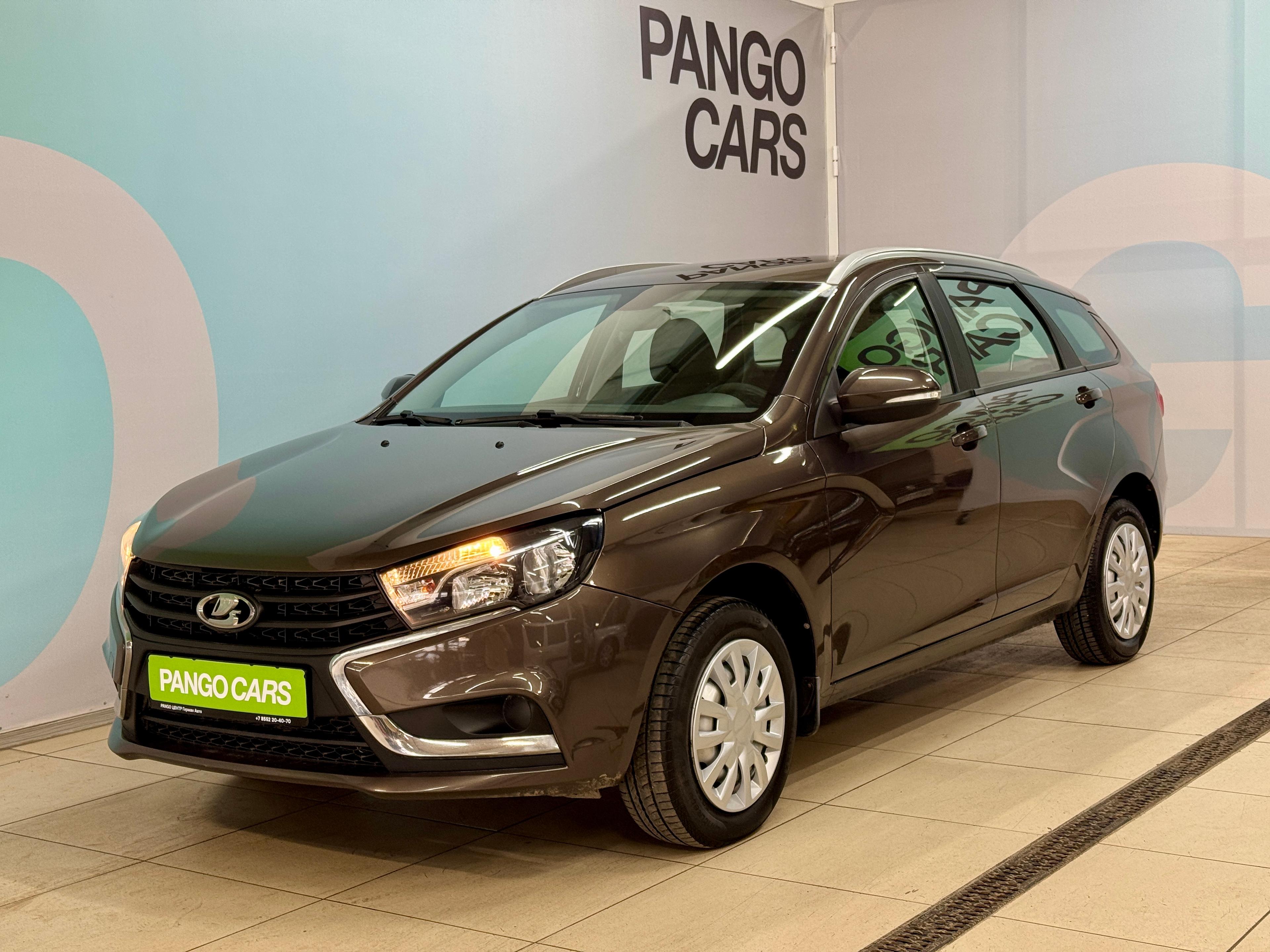 Фотография автомобиля Lada (ВАЗ) Vesta