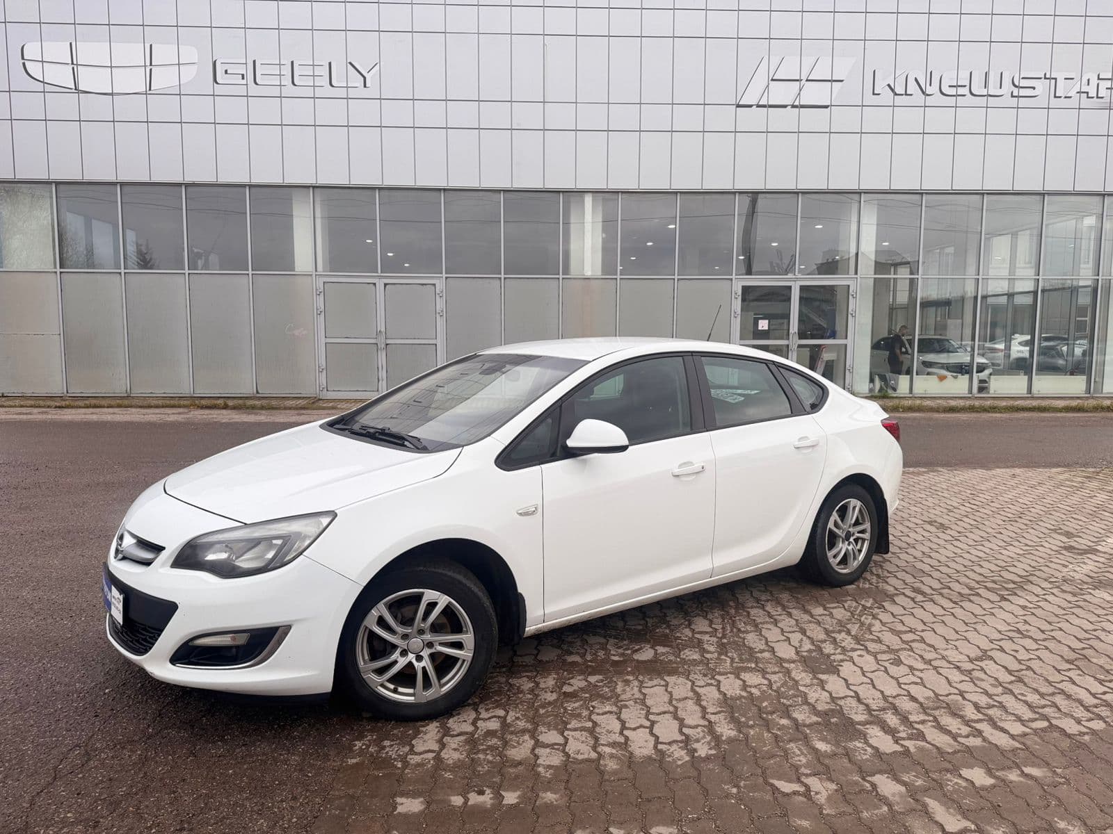 Фотография автомобиля Opel Astra