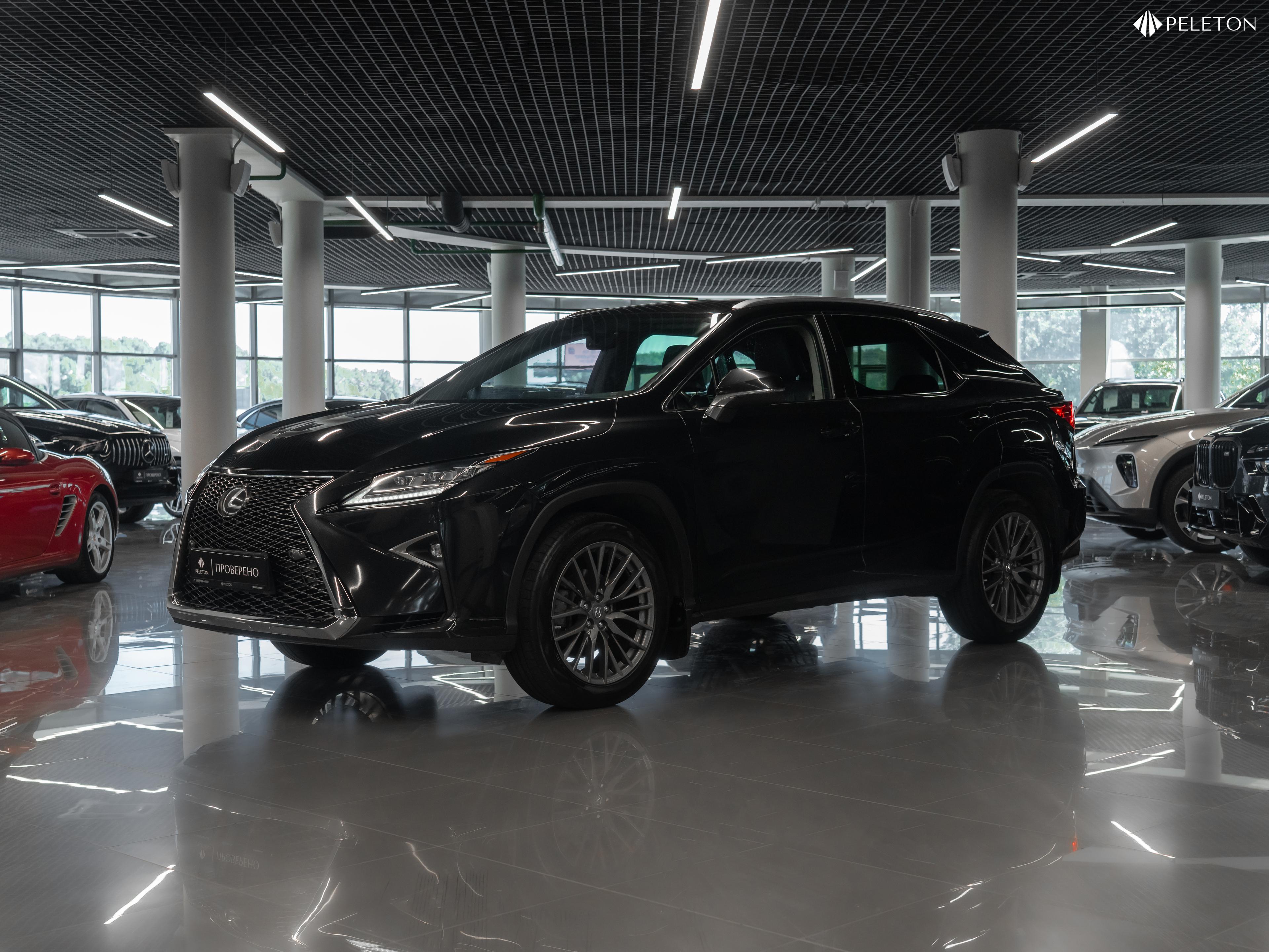 Фотография автомобиля Lexus RX