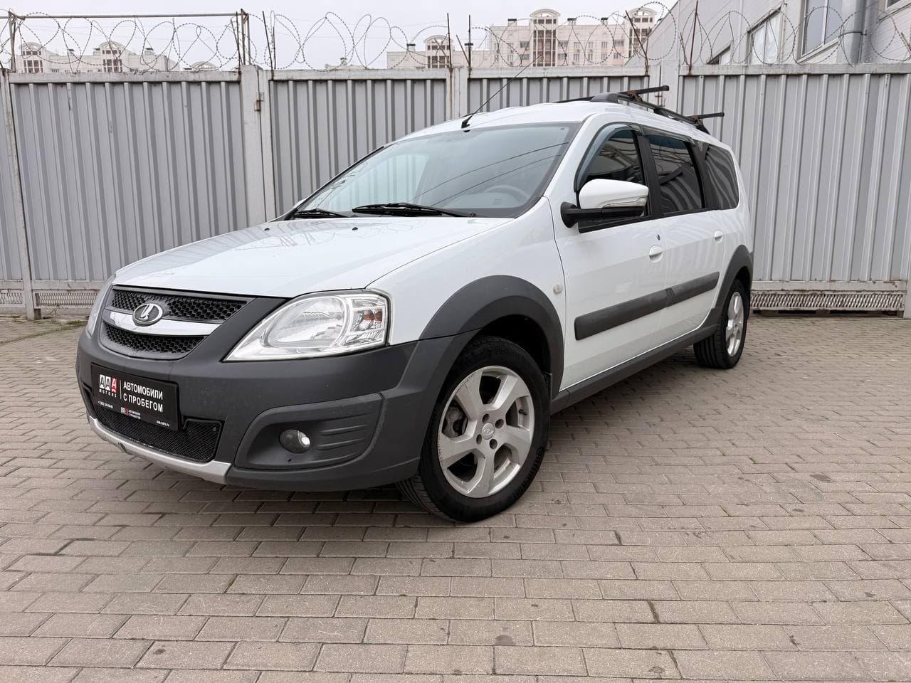 Фотография автомобиля Lada (ВАЗ) Largus