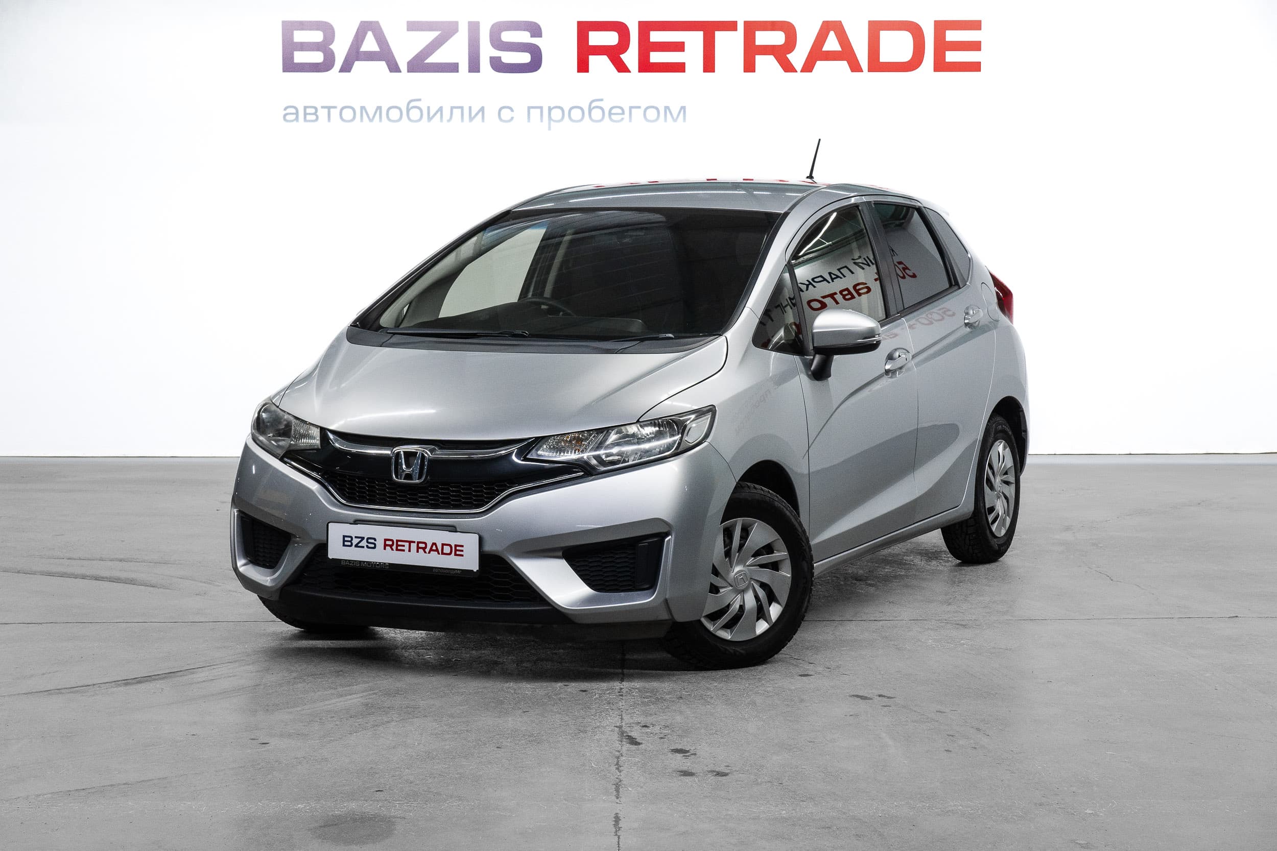 Фотография автомобиля Honda Fit