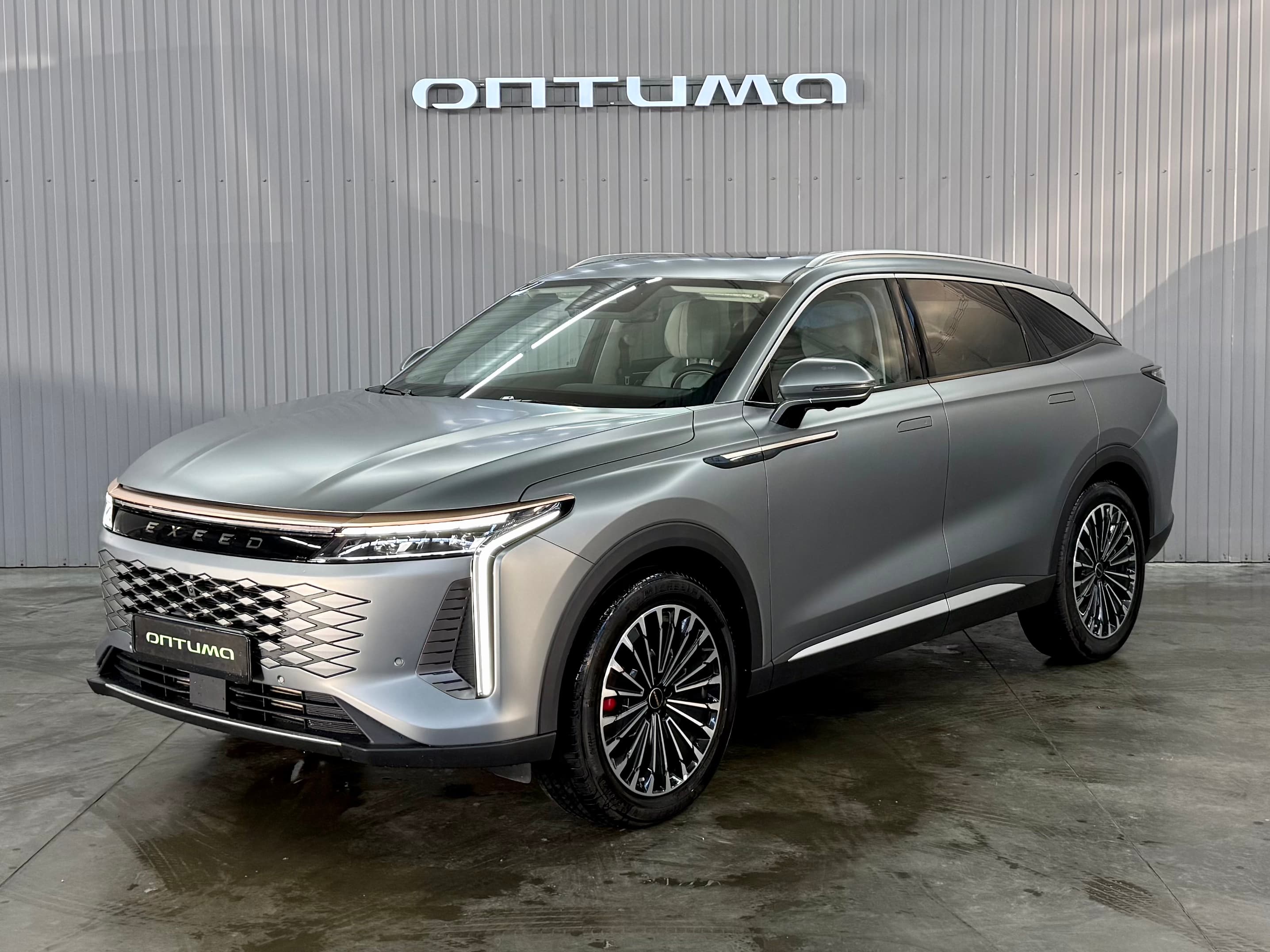 Фотография автомобиля EXEED RX