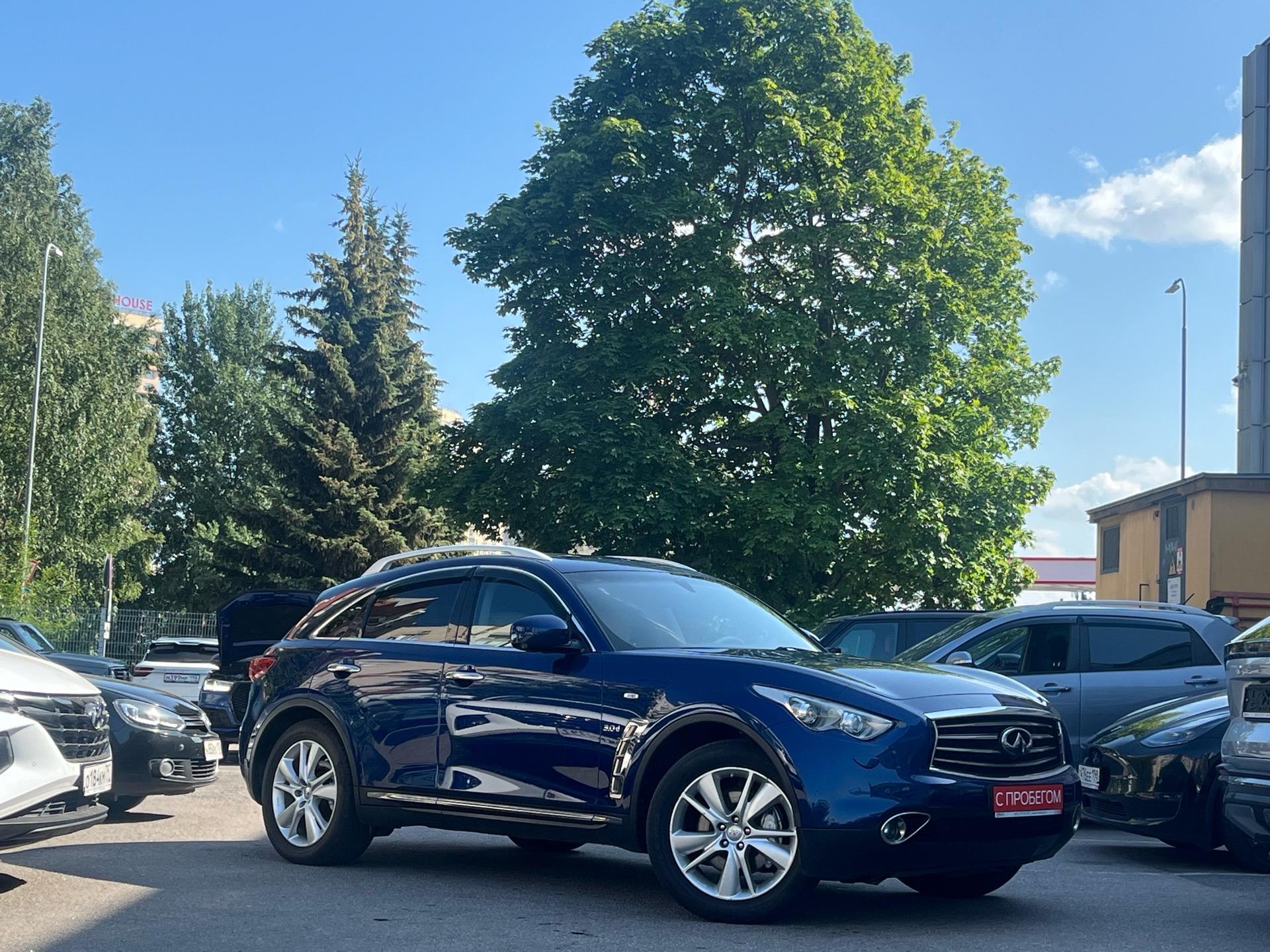 Фотография автомобиля Infiniti QX70