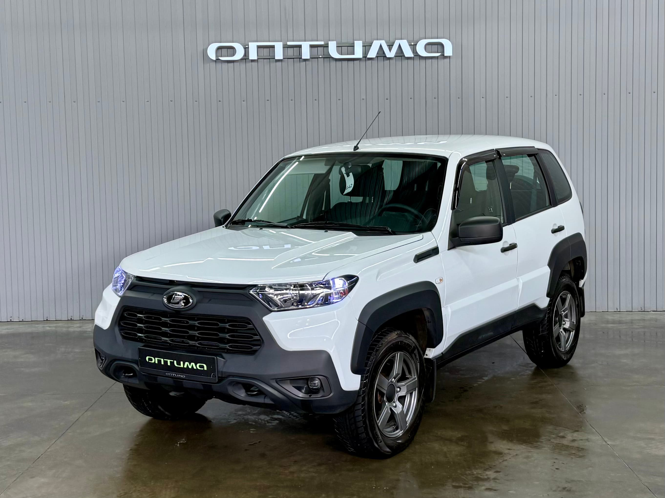 Фотография автомобиля Lada (ВАЗ) Niva Travel