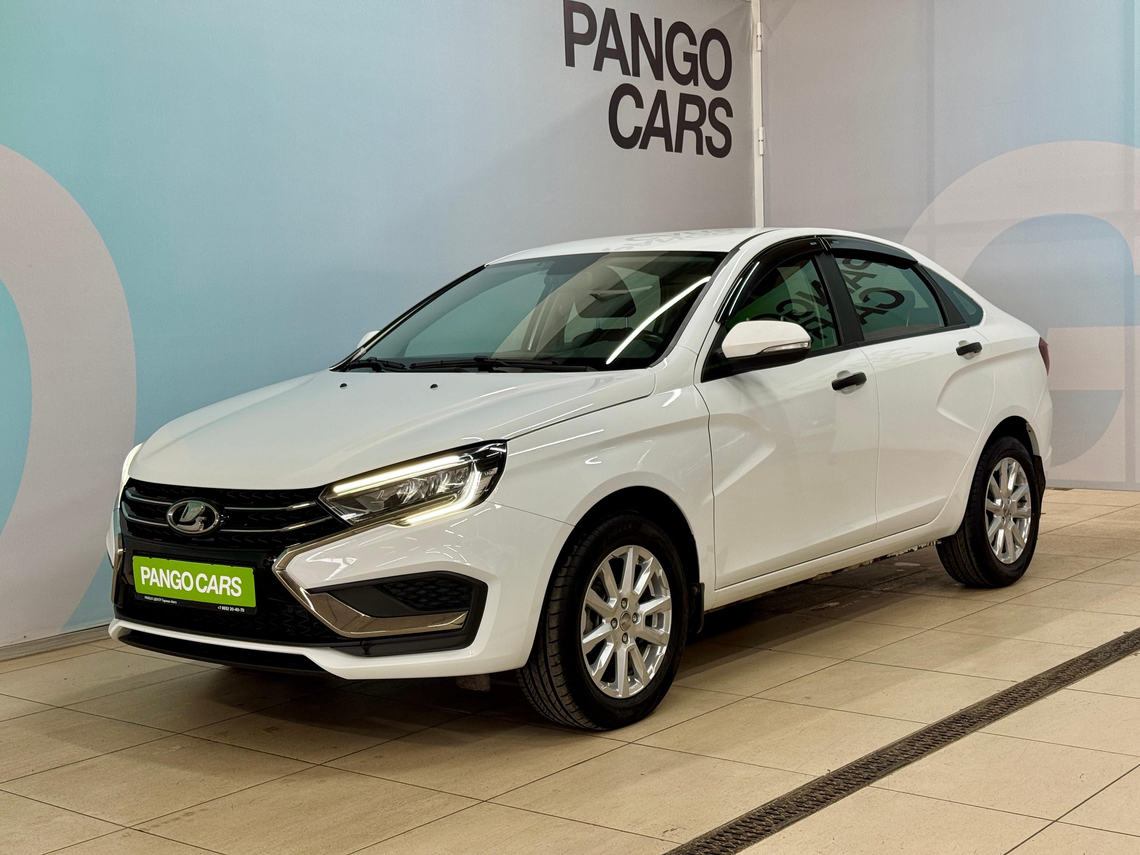 Фотография автомобиля Lada (ВАЗ) Vesta