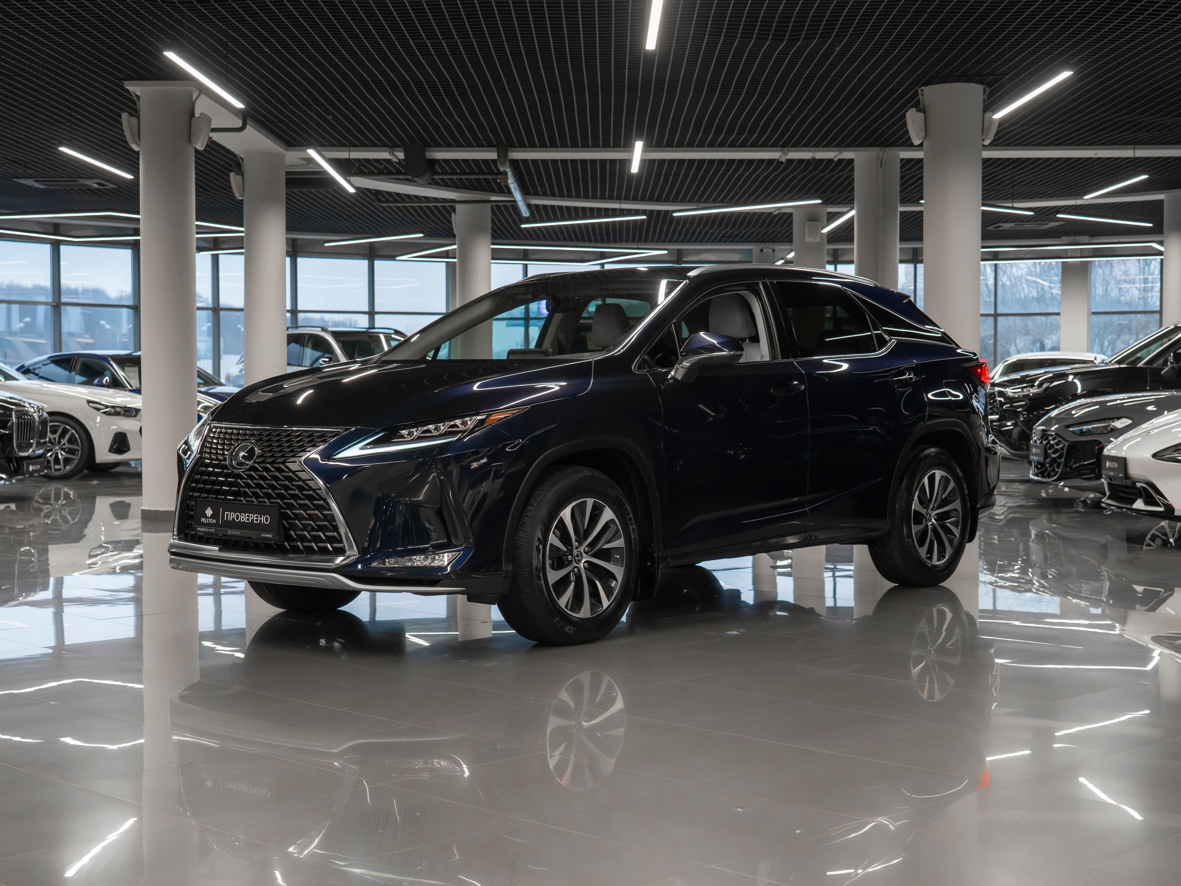 Фотография автомобиля Lexus RX