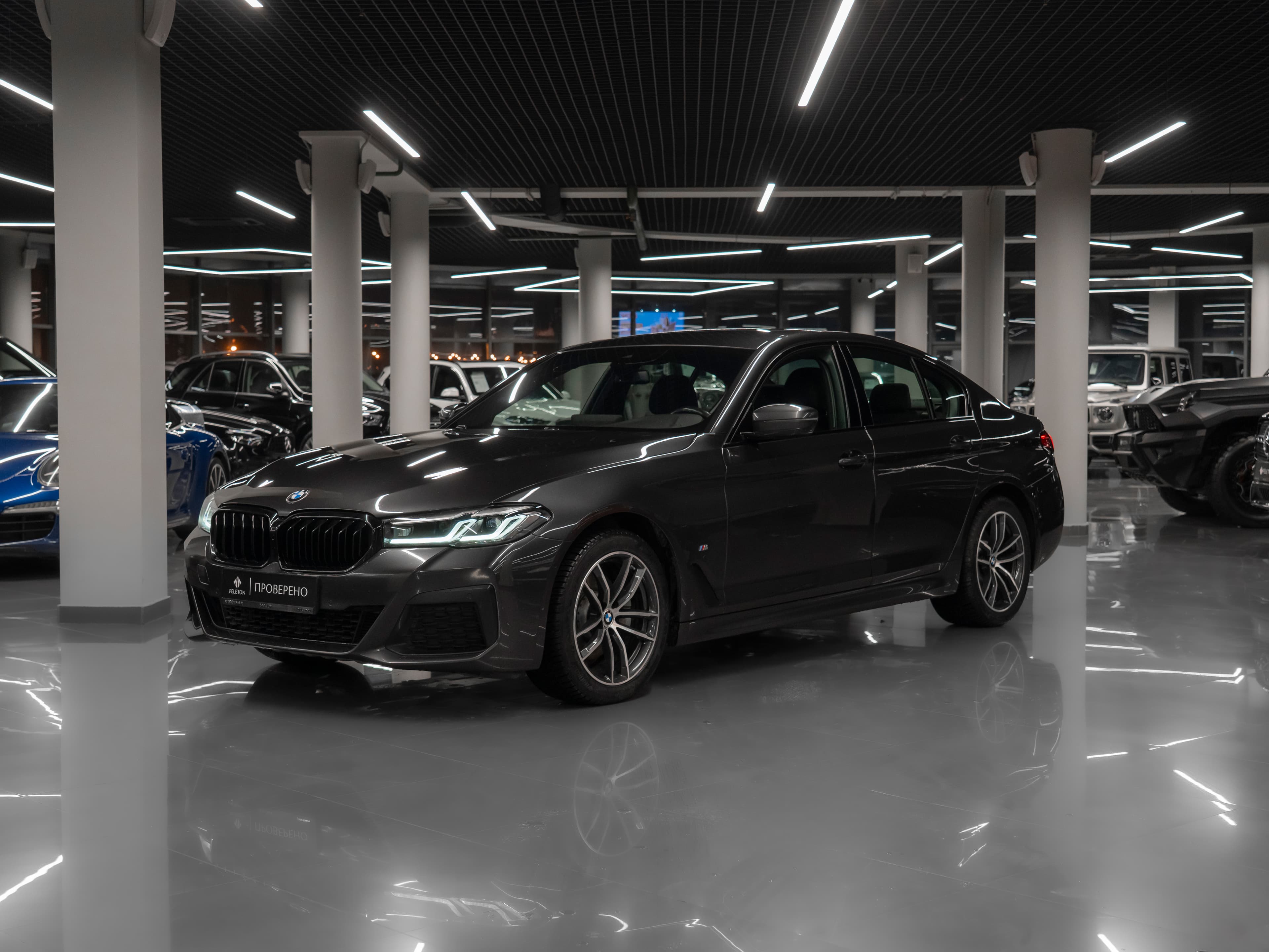 Фотография автомобиля BMW 5 серия