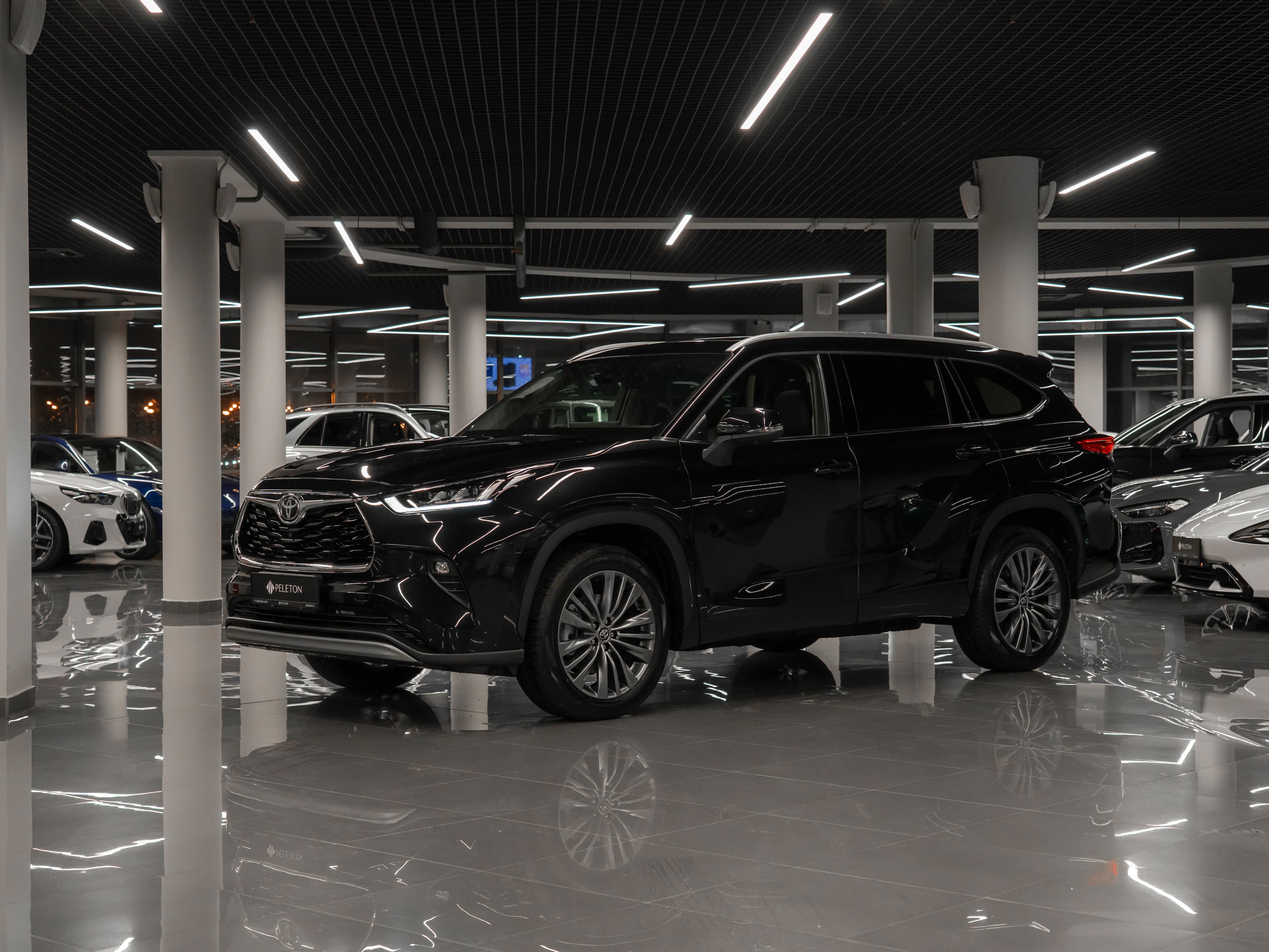 Фотография автомобиля Toyota Highlander