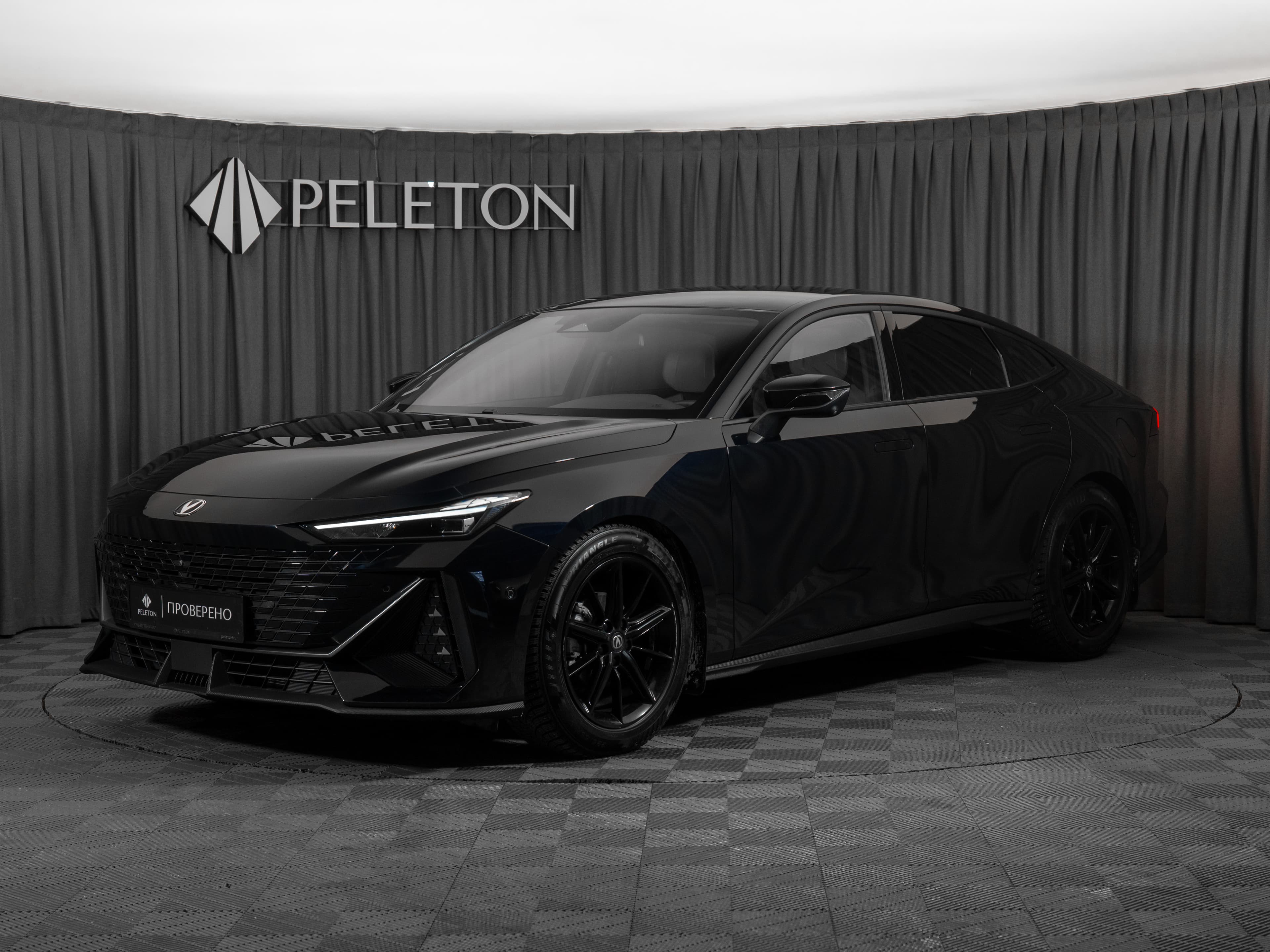 Фотография автомобиля Changan UNI-V