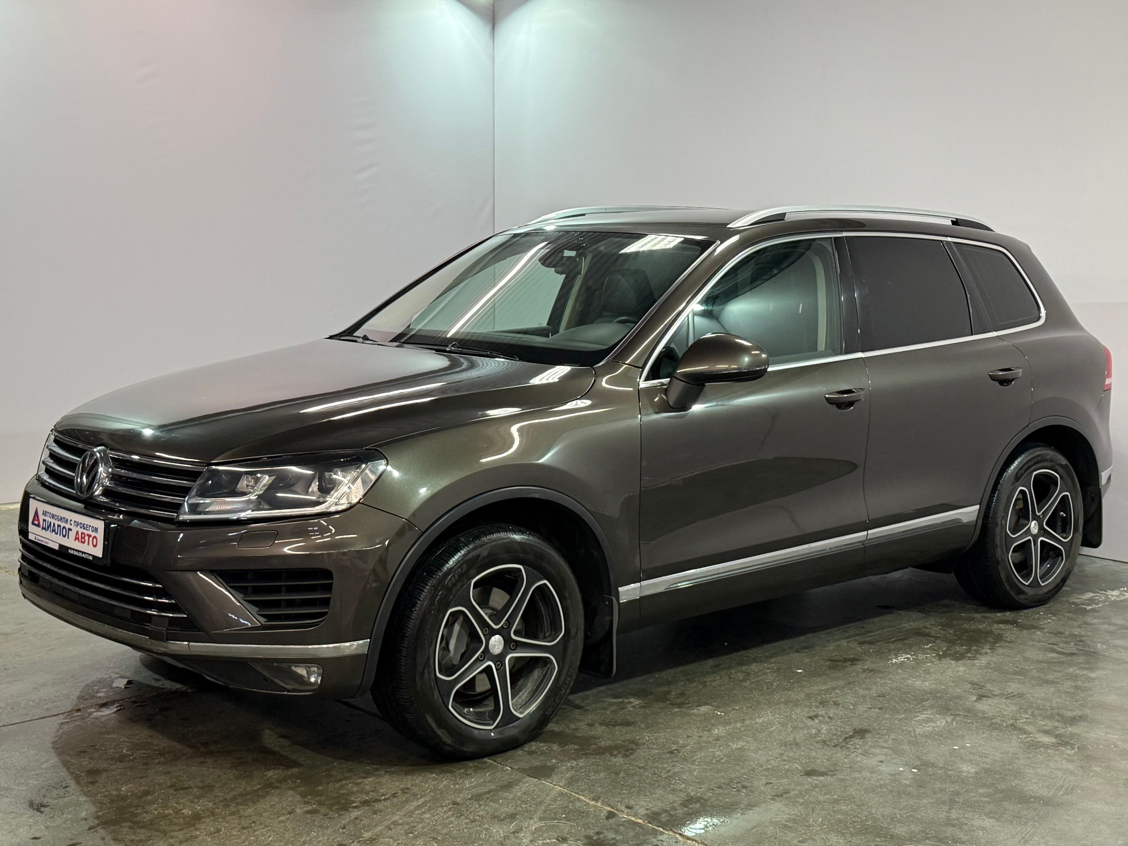 Фотография автомобиля Volkswagen Touareg