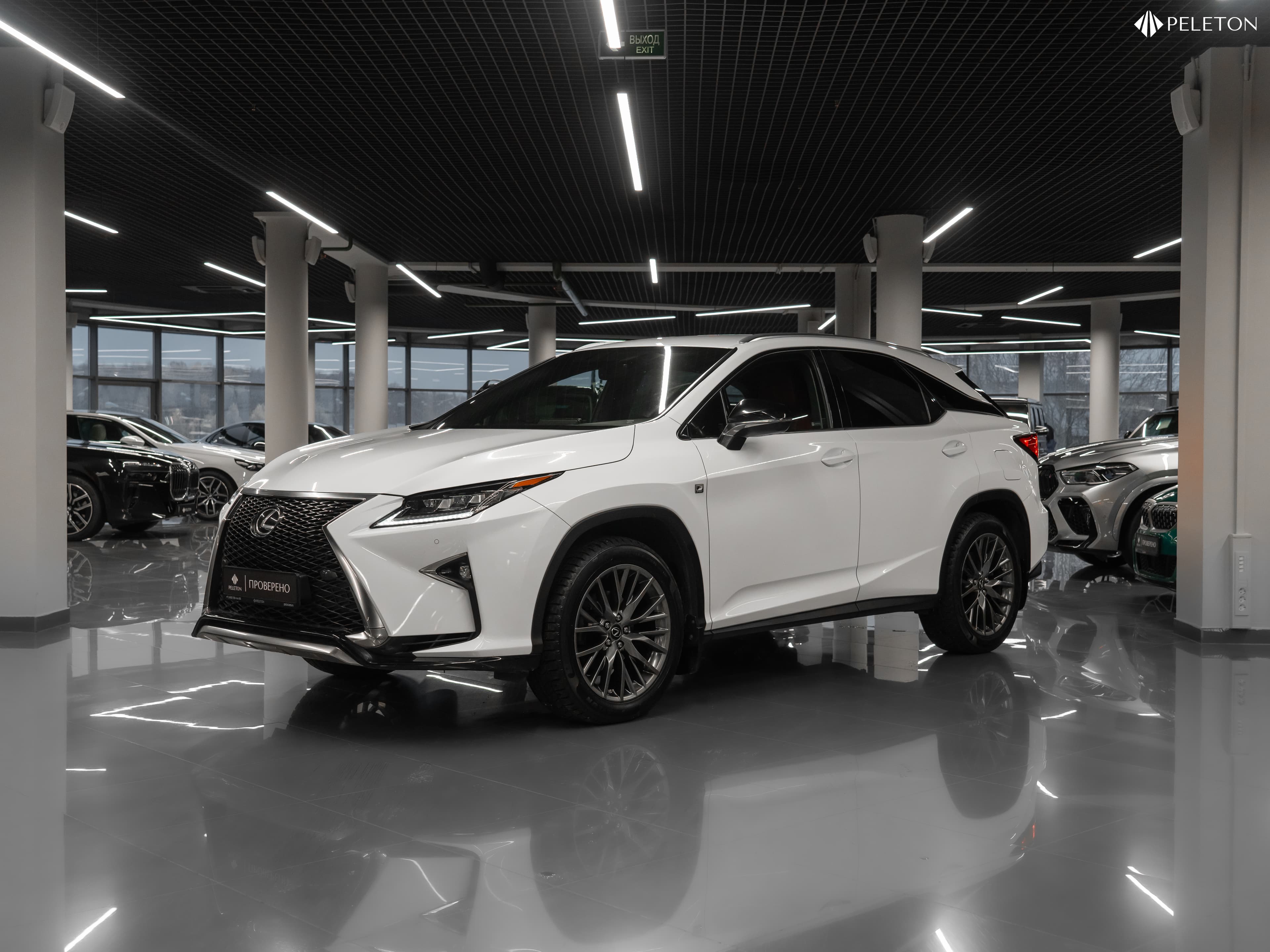 Фотография автомобиля Lexus RX