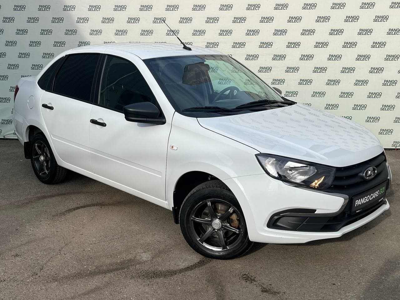 Фотография автомобиля Lada (ВАЗ) Granta