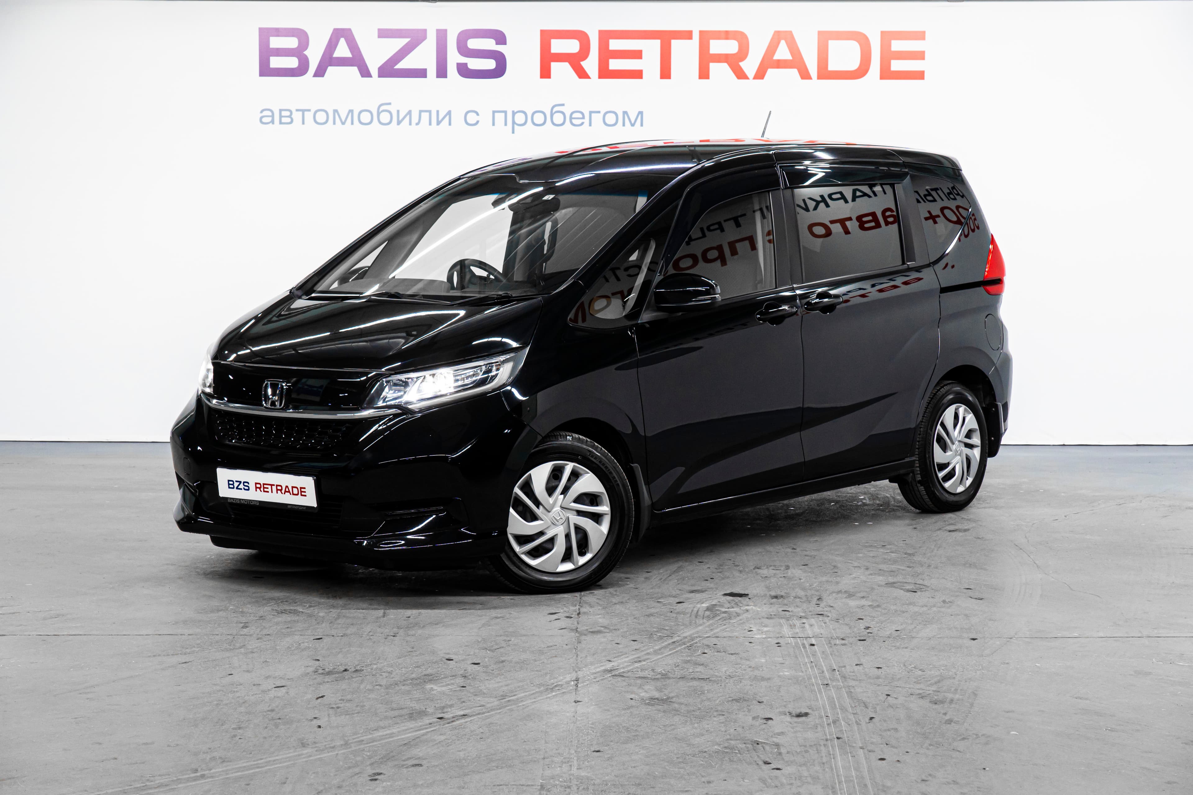 Фотография автомобиля Honda Freed