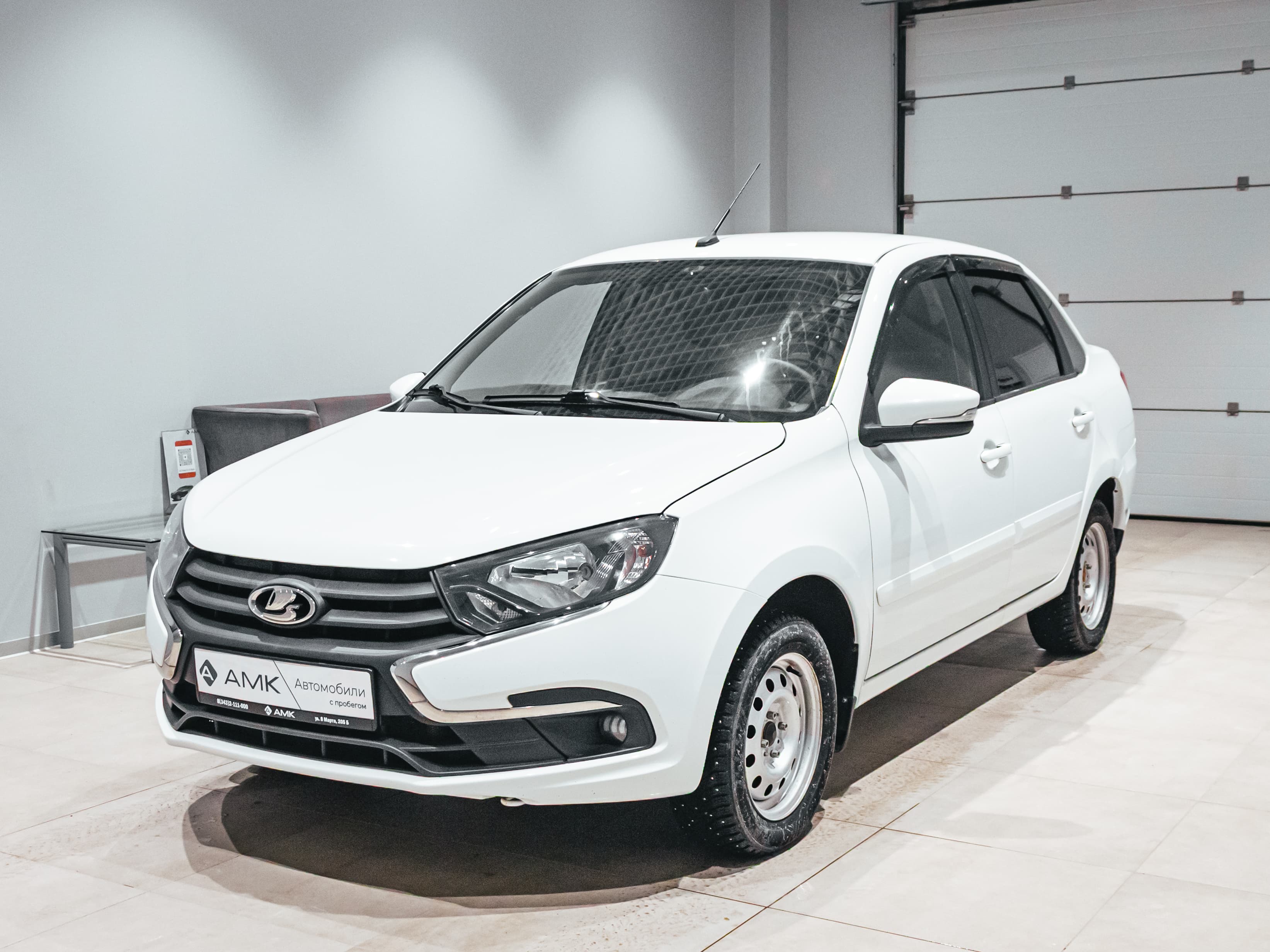 Фотография автомобиля Lada (ВАЗ) Granta