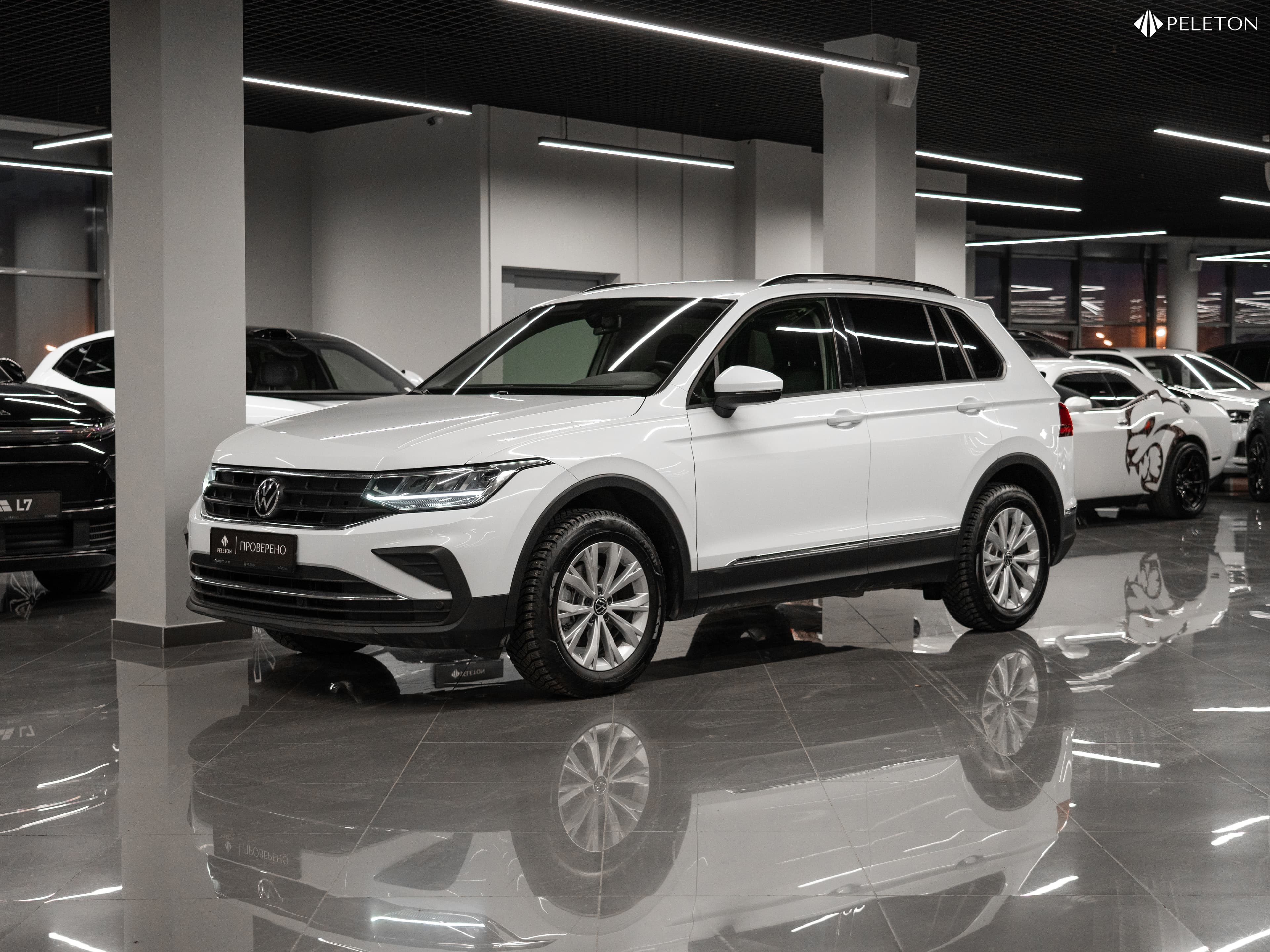 Фотография автомобиля Volkswagen Tiguan
