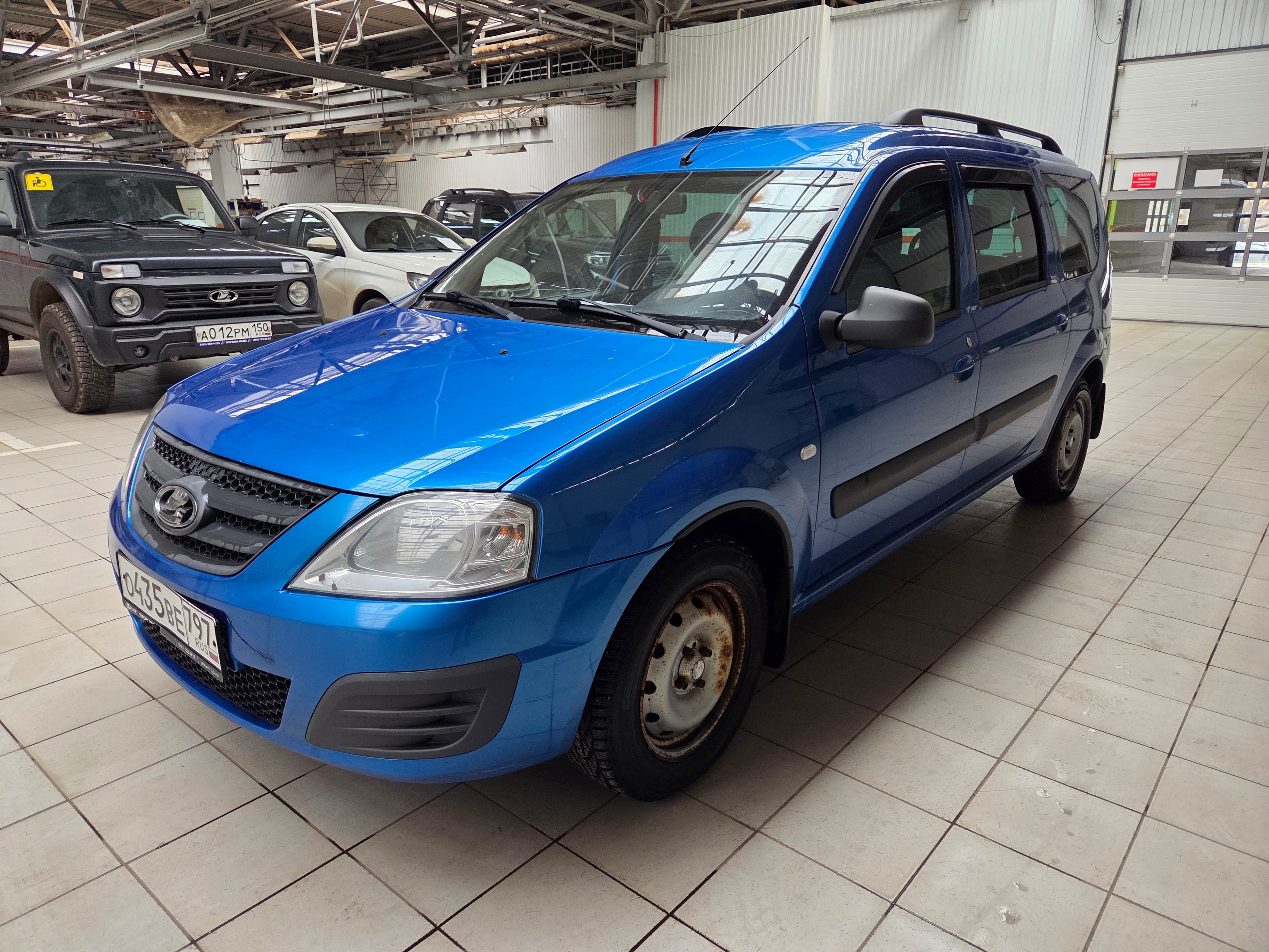 Фотография автомобиля Lada (ВАЗ) Largus