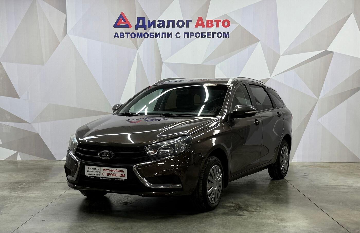 Фотография автомобиля Lada (ВАЗ) Vesta