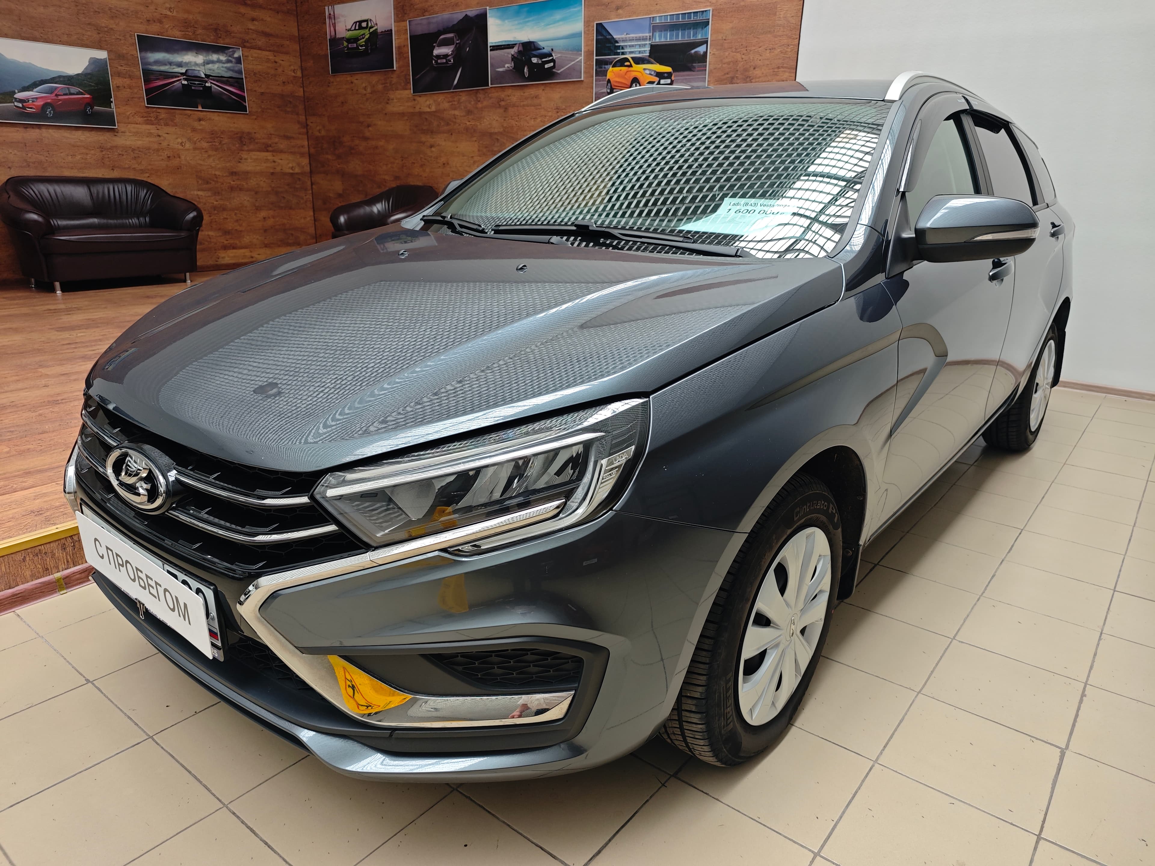 Фотография автомобиля Lada (ВАЗ) Vesta