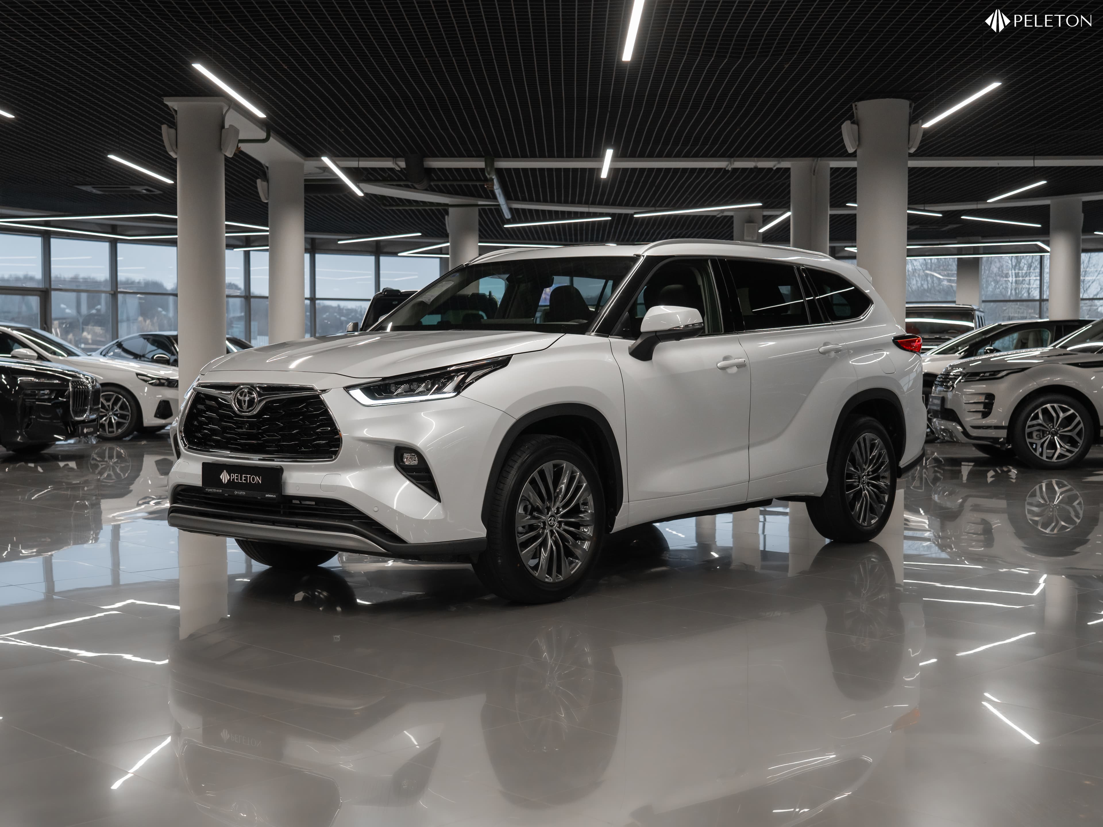 Фотография автомобиля Toyota Highlander