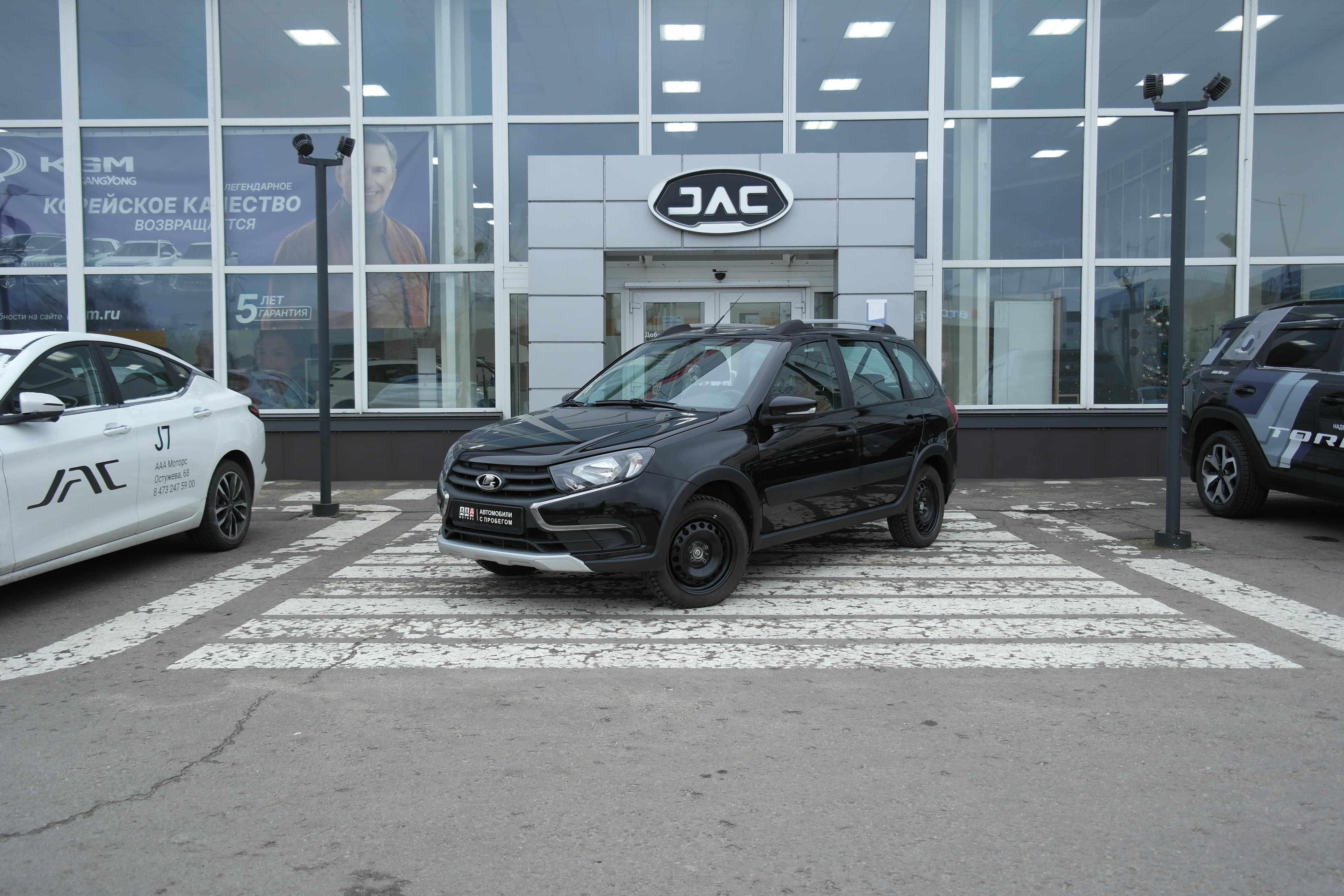 Фотография автомобиля Lada (ВАЗ) Granta