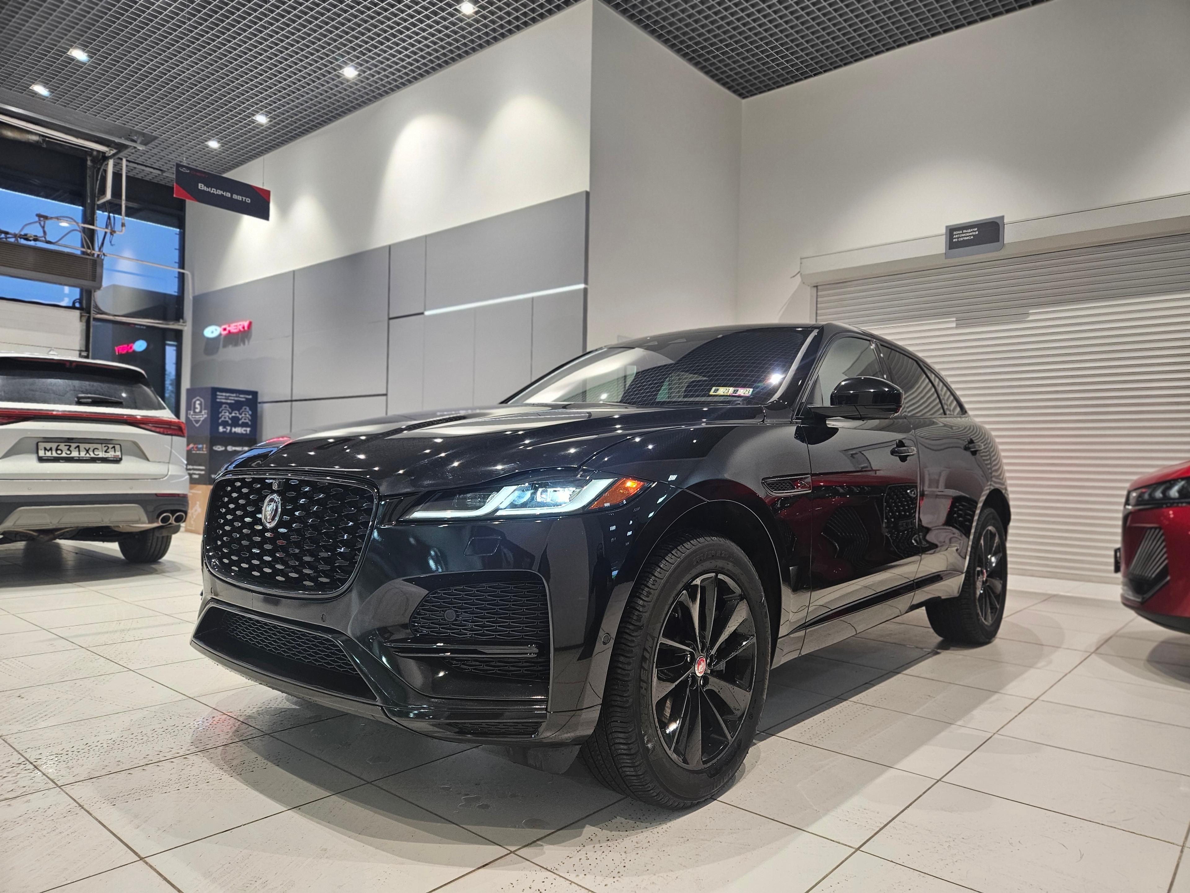 Фотография автомобиля Jaguar F-Pace