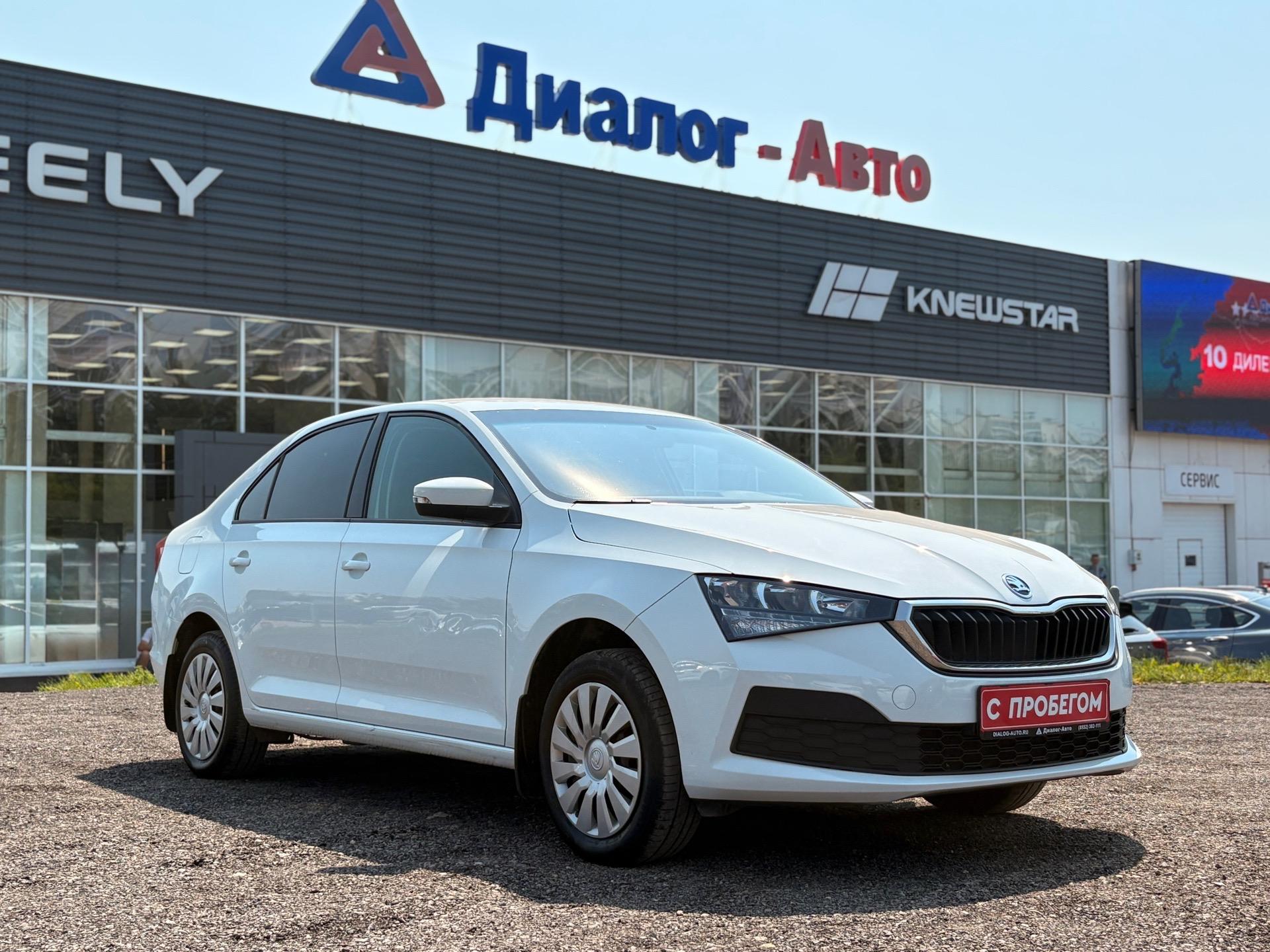 Фотография автомобиля Skoda Rapid