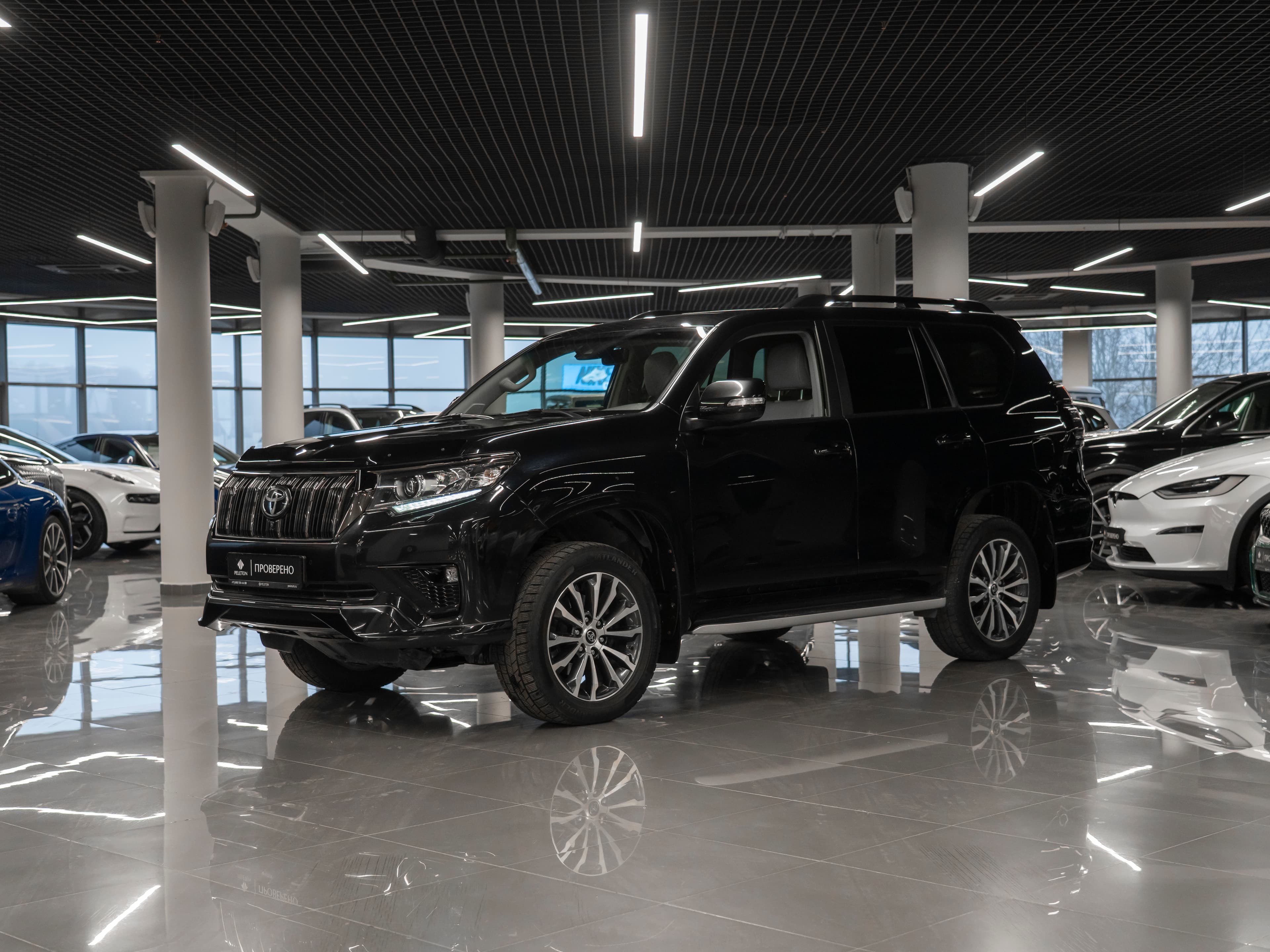 Фотография автомобиля Toyota Land Cruiser Prado