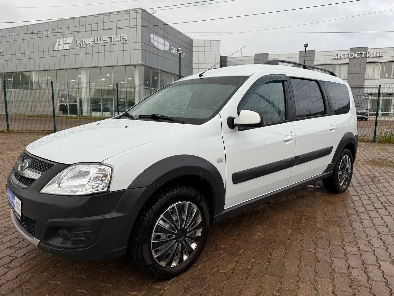 Фотография автомобиля Lada (ВАЗ) Largus