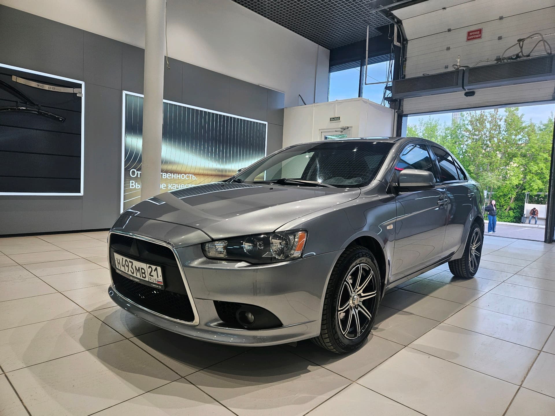 Фотография автомобиля Mitsubishi Lancer
