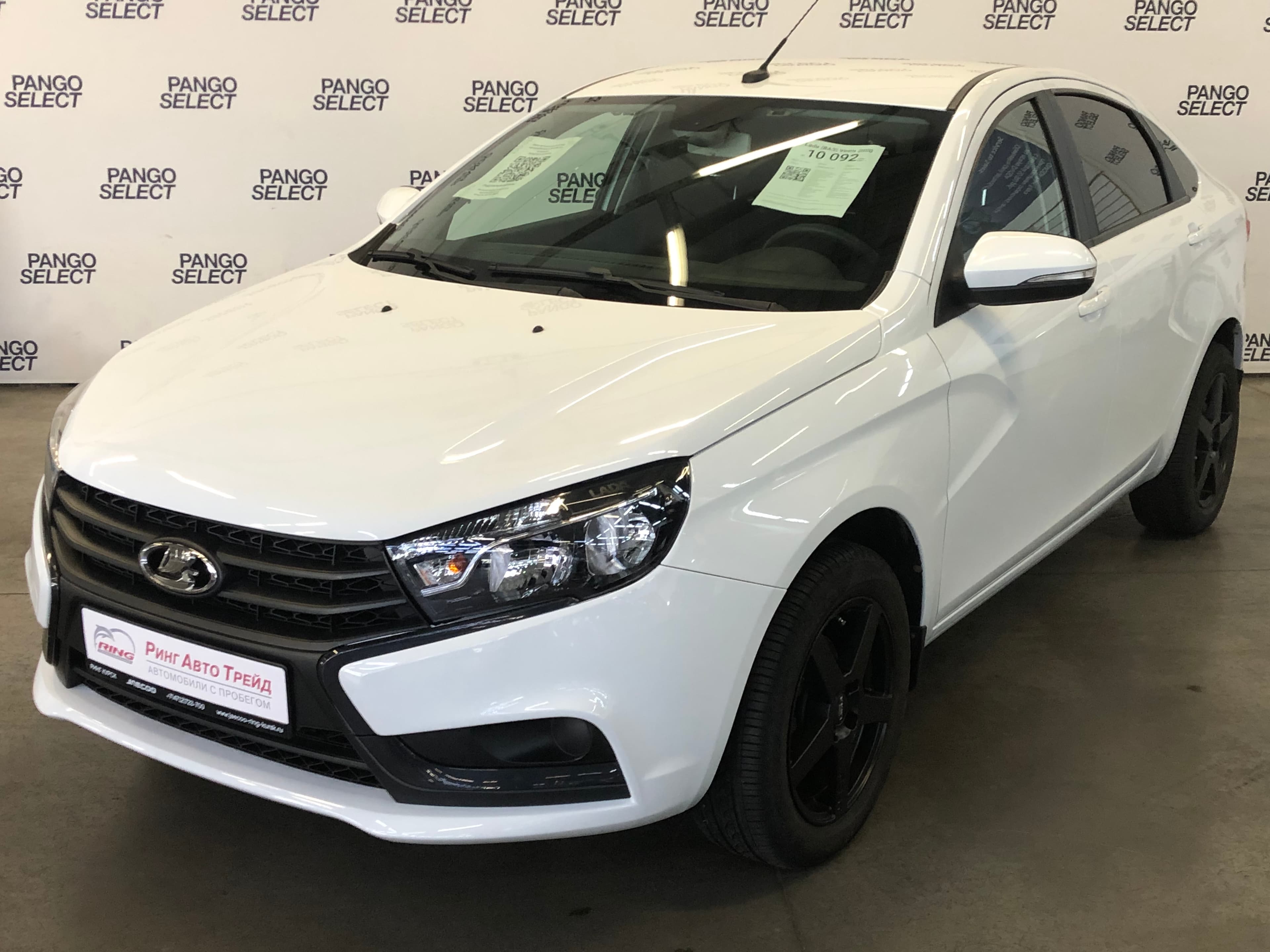 Фотография автомобиля Lada (ВАЗ) Vesta