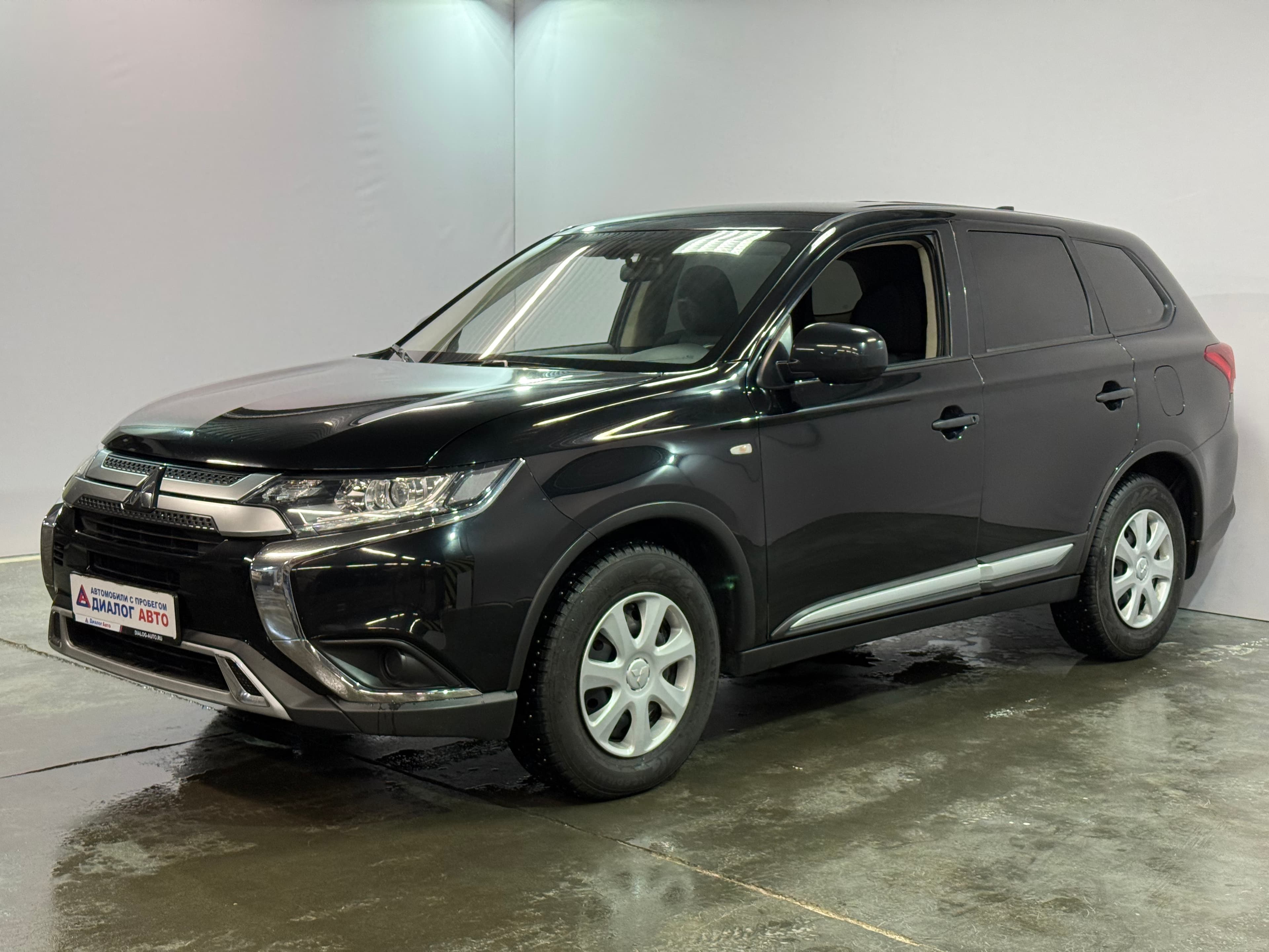 Фотография автомобиля Mitsubishi Outlander