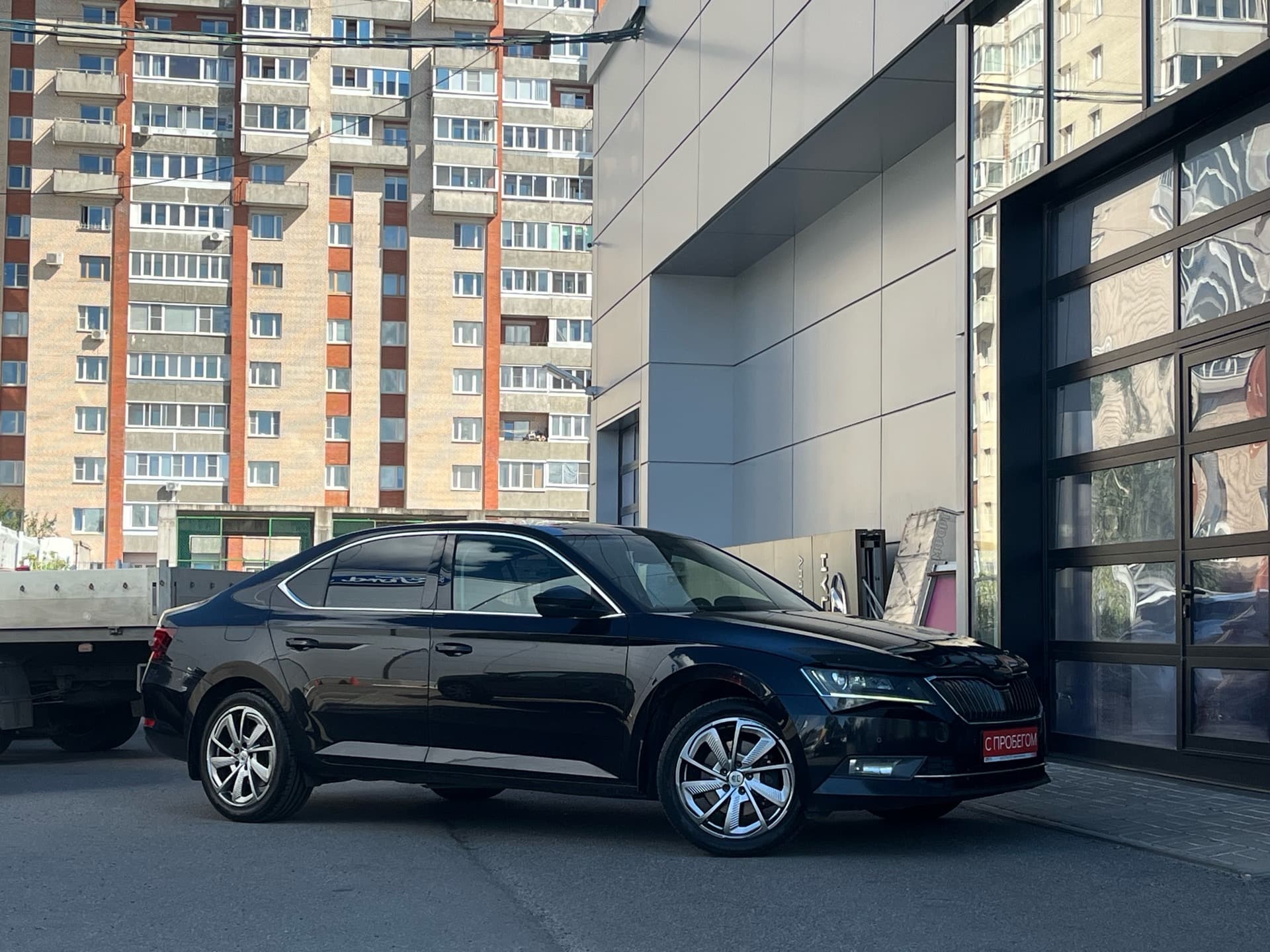 Фотография автомобиля Skoda Superb